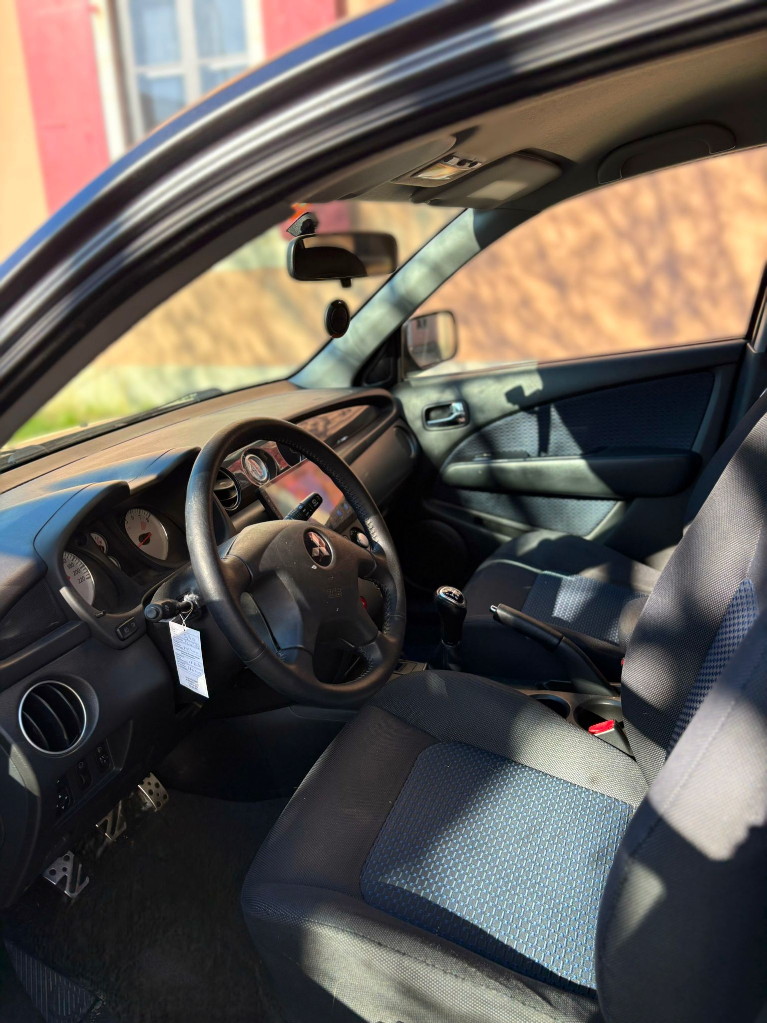 MITSUBISHI 2.0 16V Invite-image-3