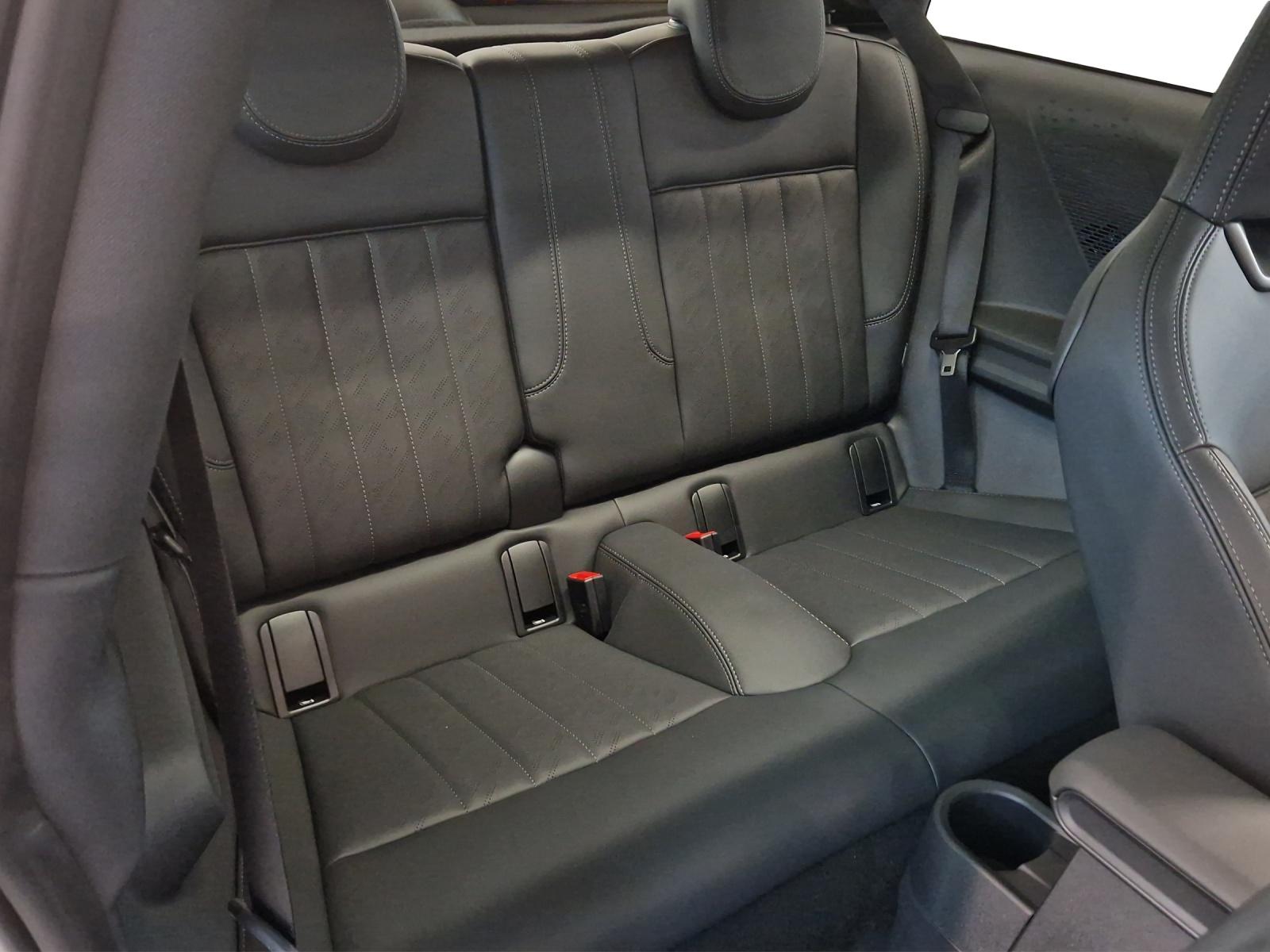 MINI Cooper John Cooper Works F66-image-21