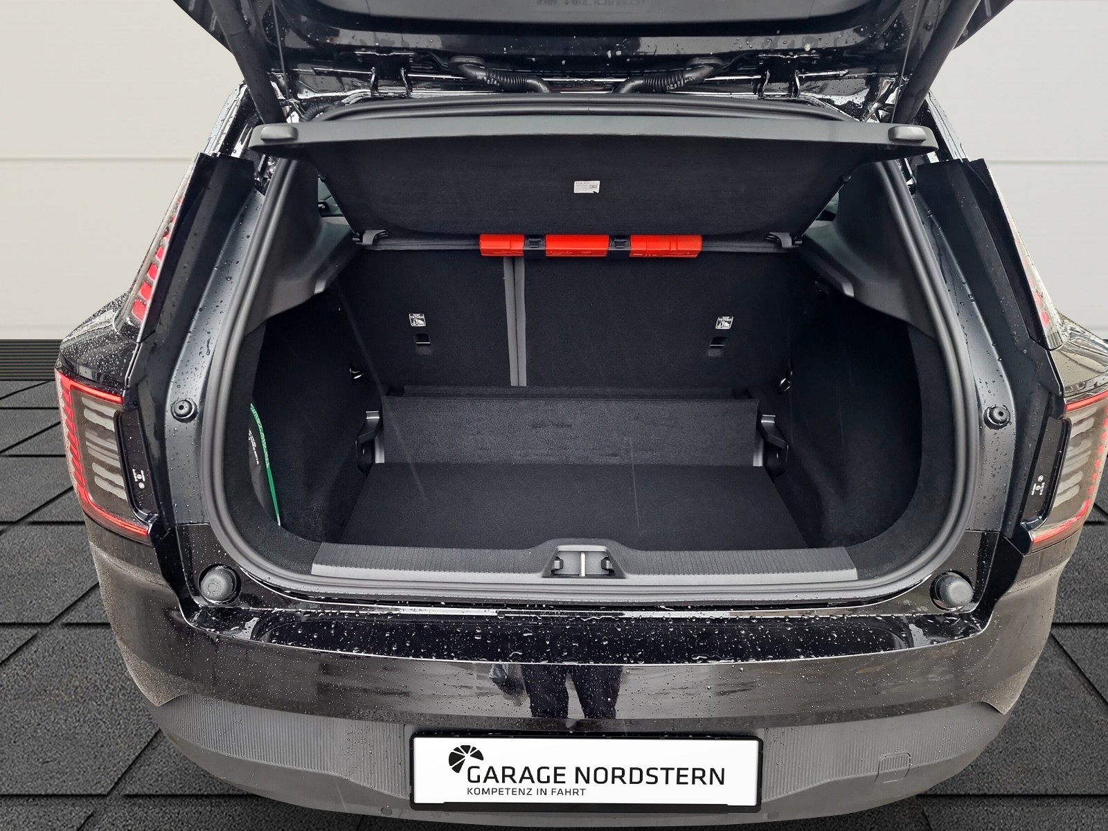 VOLVO EX30 E60 Twin Ultra Performance AWD-image-15