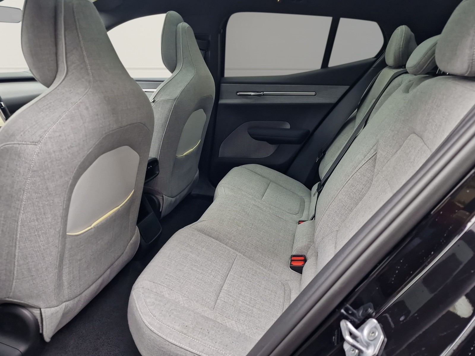 VOLVO EX30 E60 Twin Ultra Performance AWD-image-14