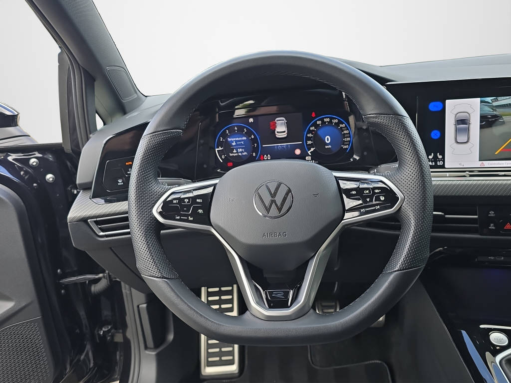 VW Golf VIII 1.5 TSI R-Line-image-10