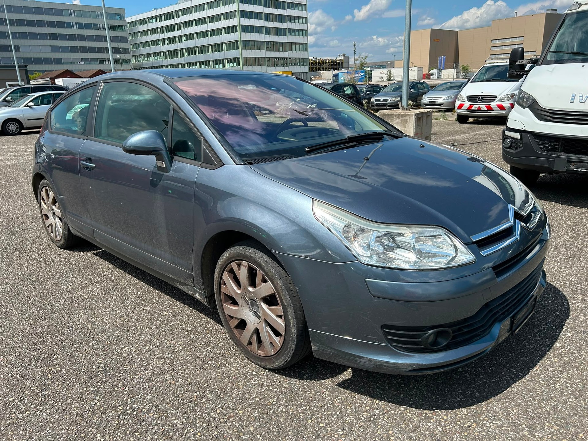 CITROEN C4 Coupé 1.6i 16V VTR-image-6