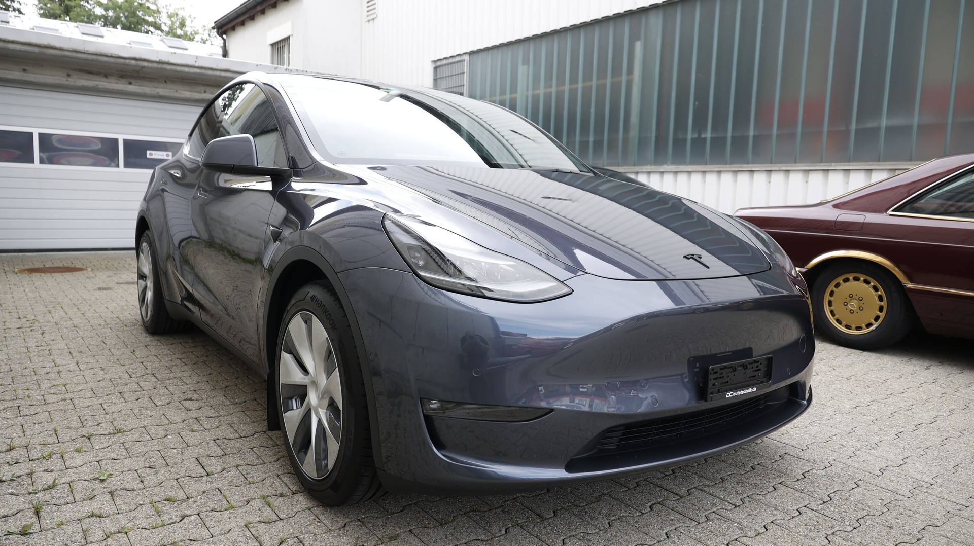 TESLA Model Y Long Range-image-5
