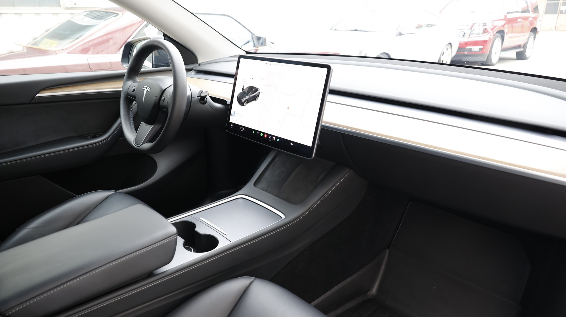 TESLA Model Y Long Range-image-14