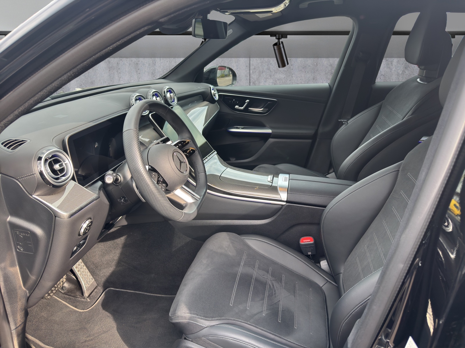 MERCEDES-BENZ GLC 300 d 4Matic 9G-Tronic-image-5