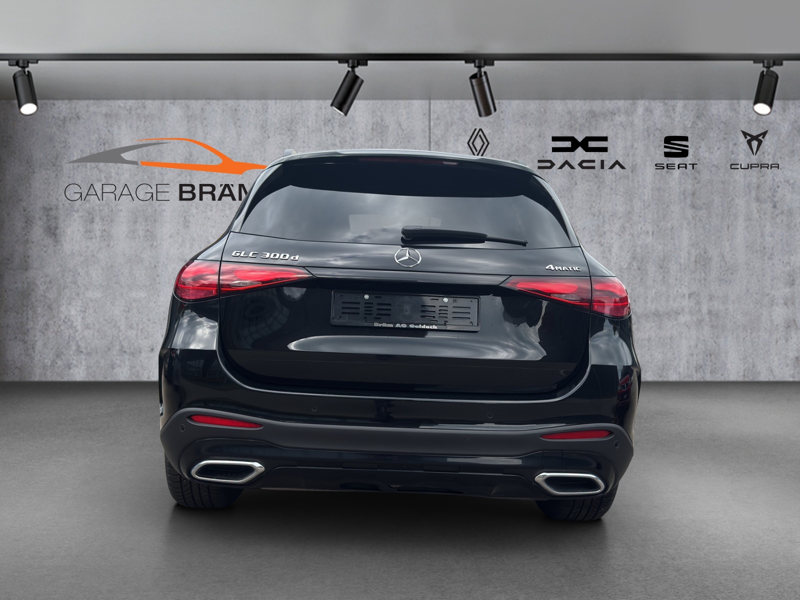 MERCEDES-BENZ GLC 300 d 4Matic 9G-Tronic-image-4