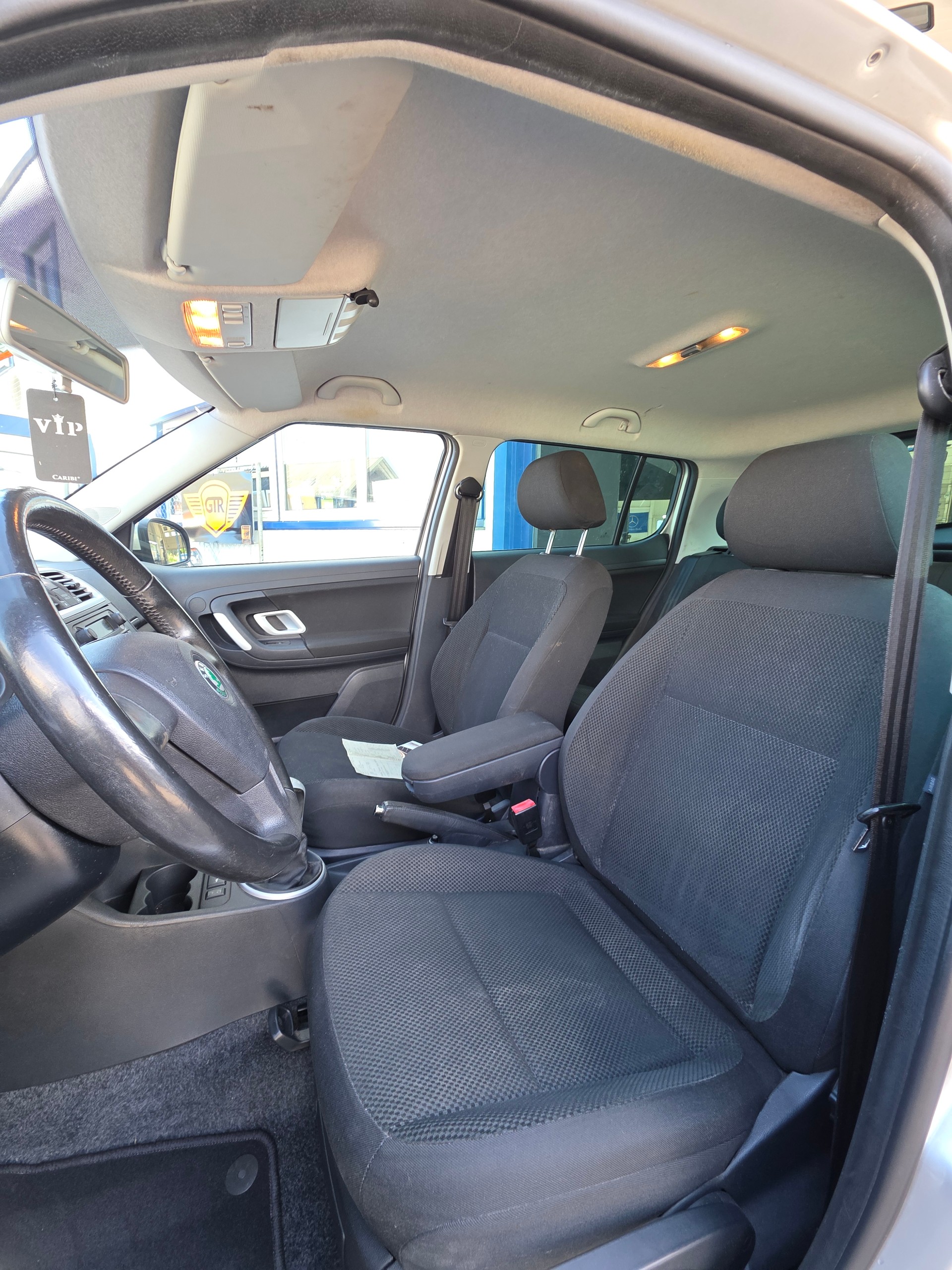 SKODA Fabia 1.9 TDI Elegance-image-6