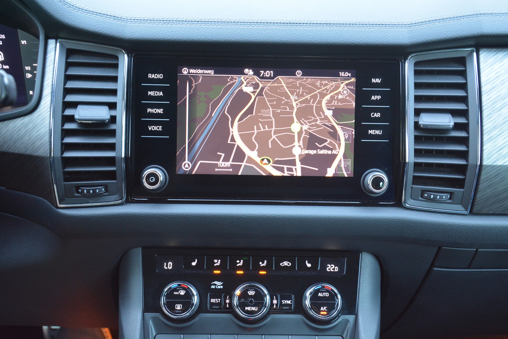 SKODA Kodiaq 2.0 TSI 4x4 Style-image-8