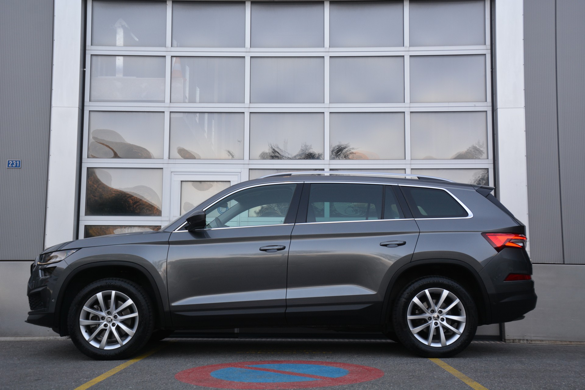 SKODA Kodiaq 2.0 TSI 4x4 Style-image-3
