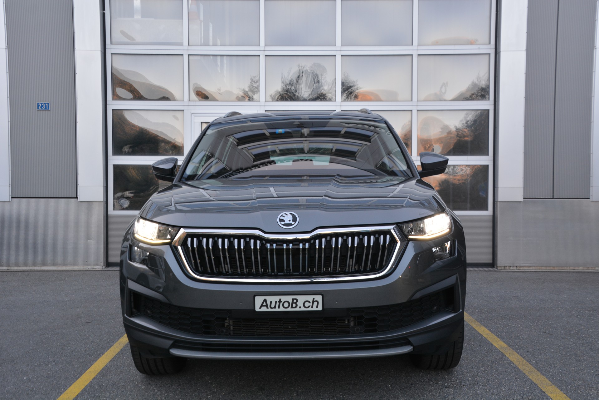 SKODA Kodiaq 2.0 TSI 4x4 Style-image-2