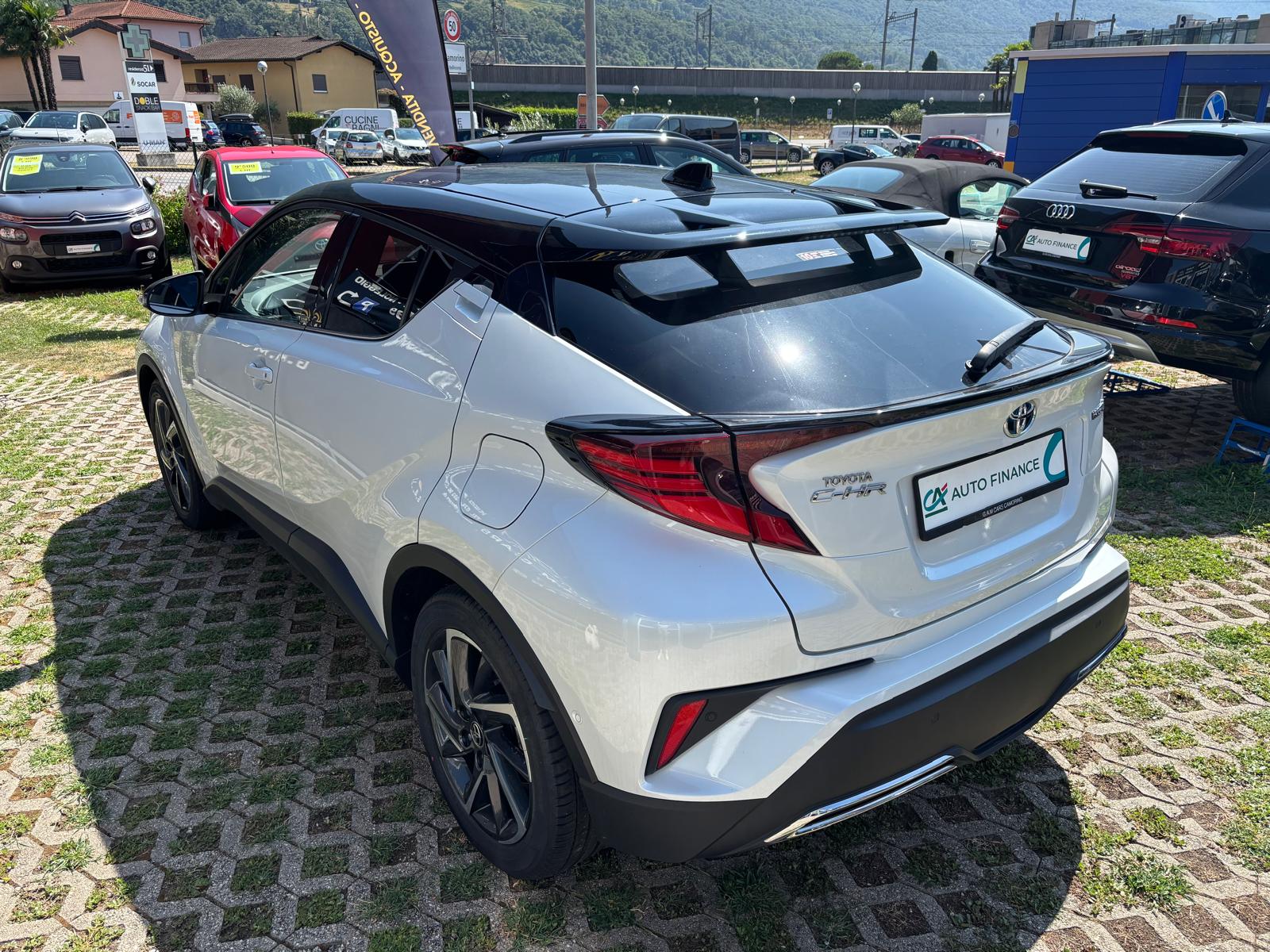 TOYOTA C-HR 2.0 HSD CVT Move-image-4