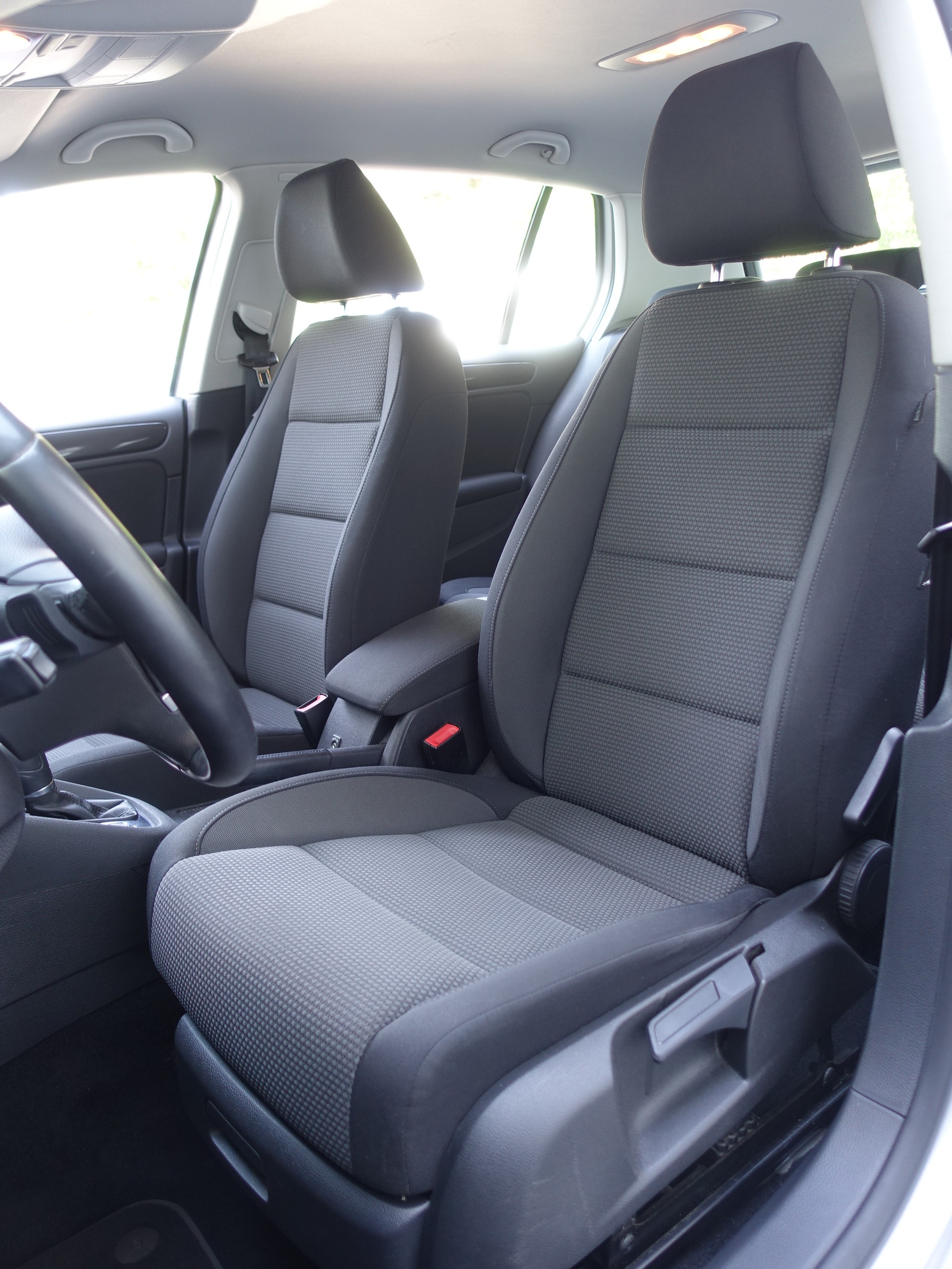 VW Golf 1.4 TSI Team DSG-image-9