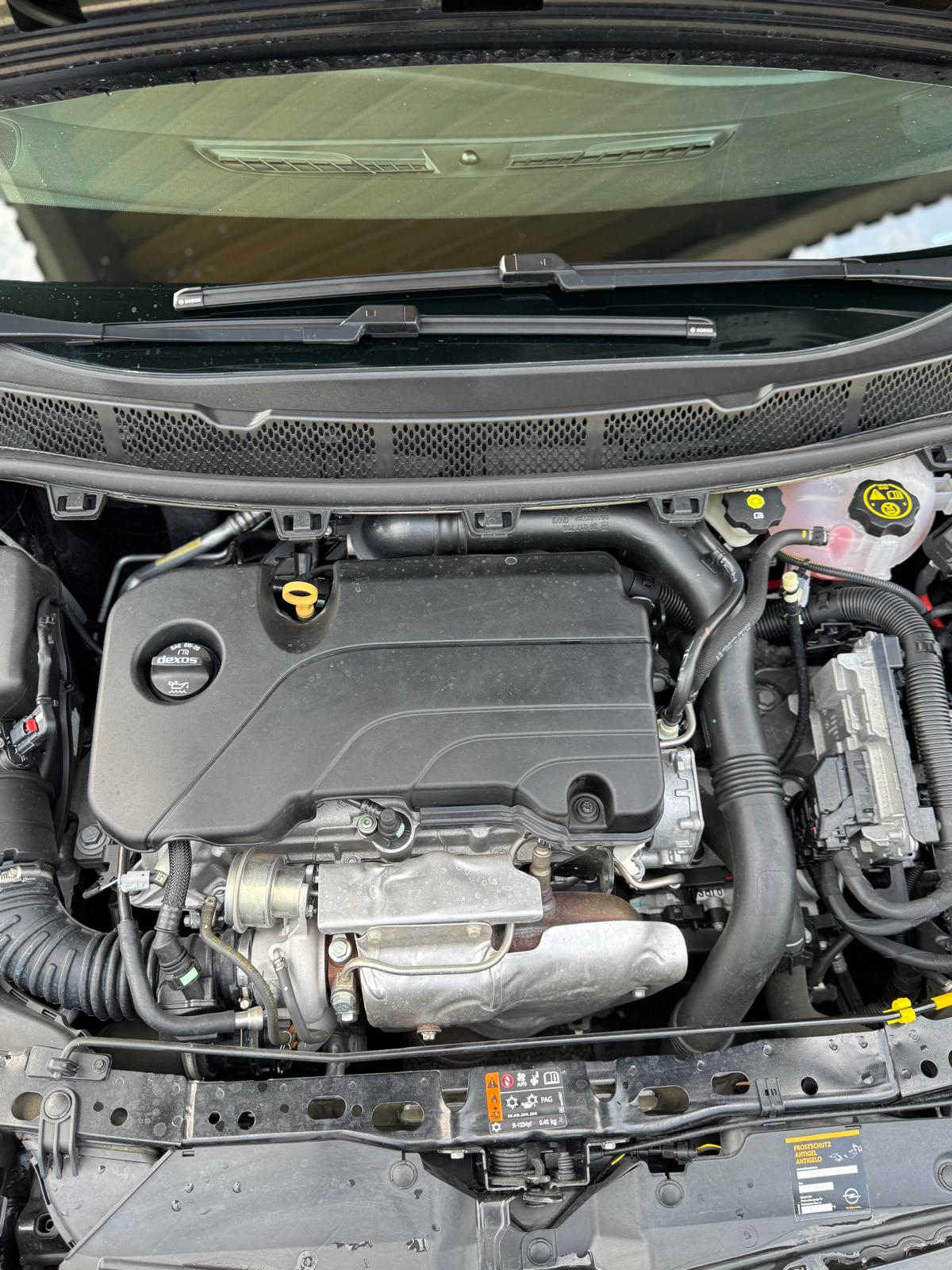 OPEL Astra 1.4i Turbo Excellence Automatic-image-10