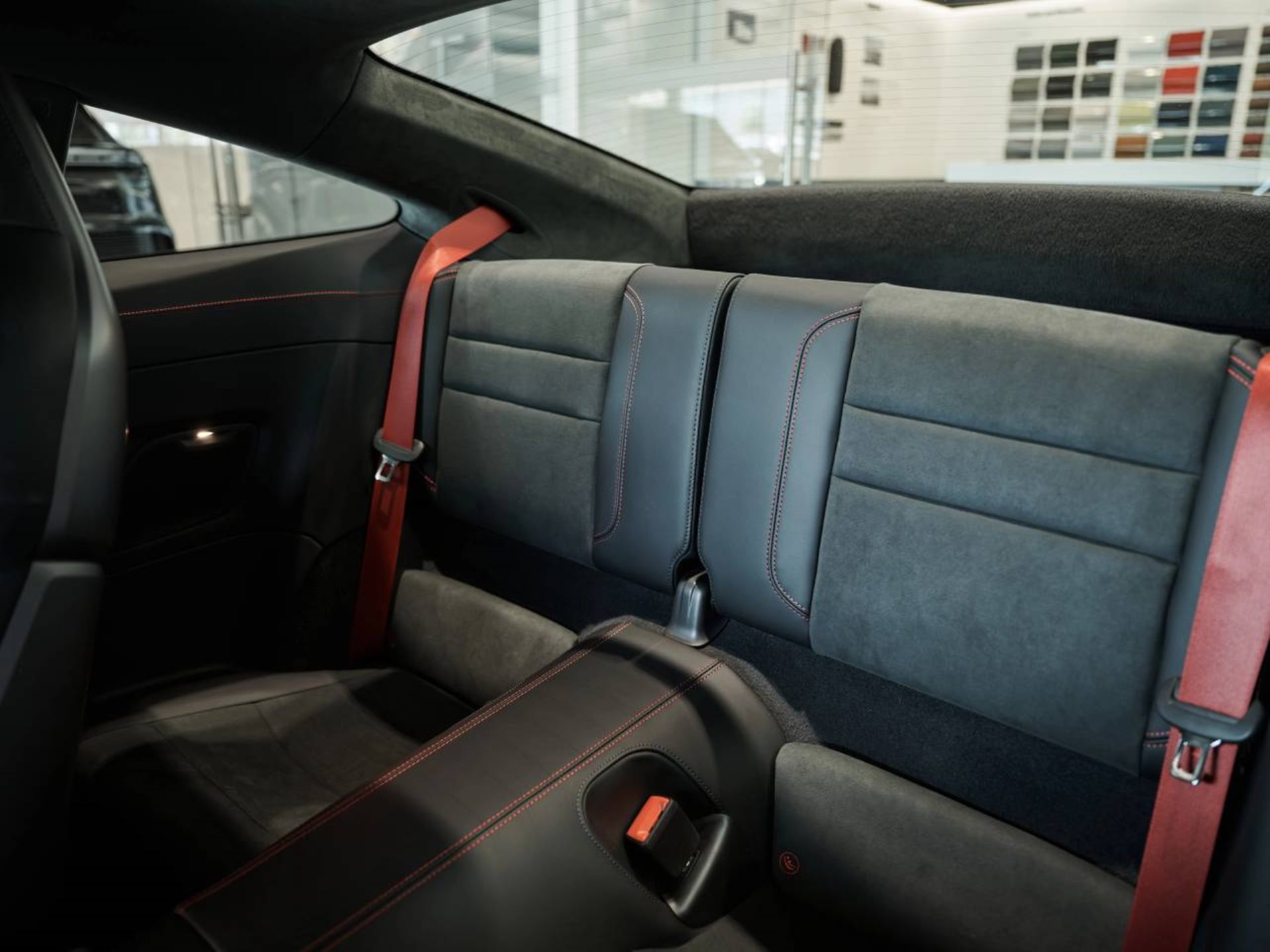 PORSCHE 911 Carrera GTS-image-16
