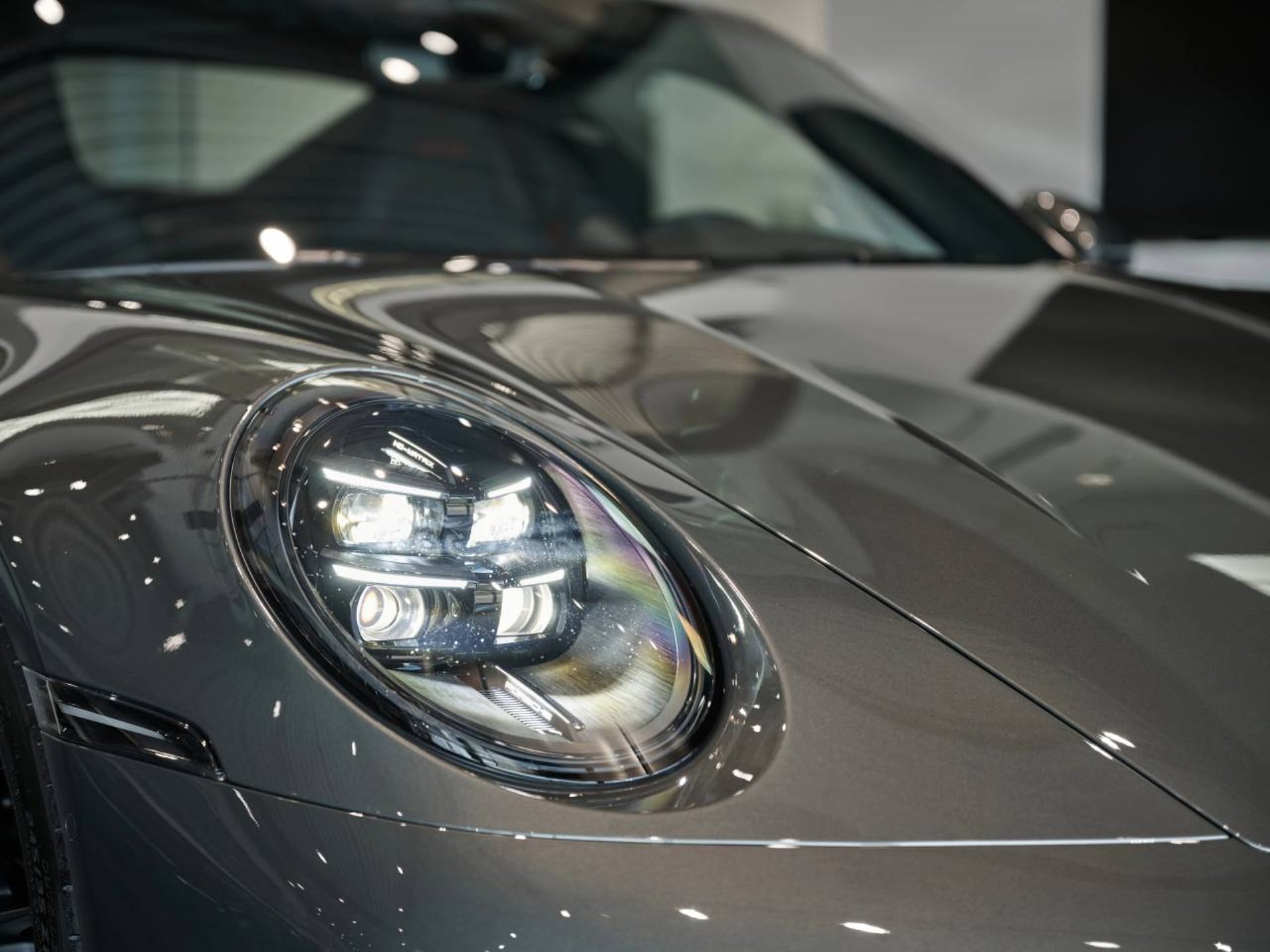 PORSCHE 911 Carrera GTS-image-21