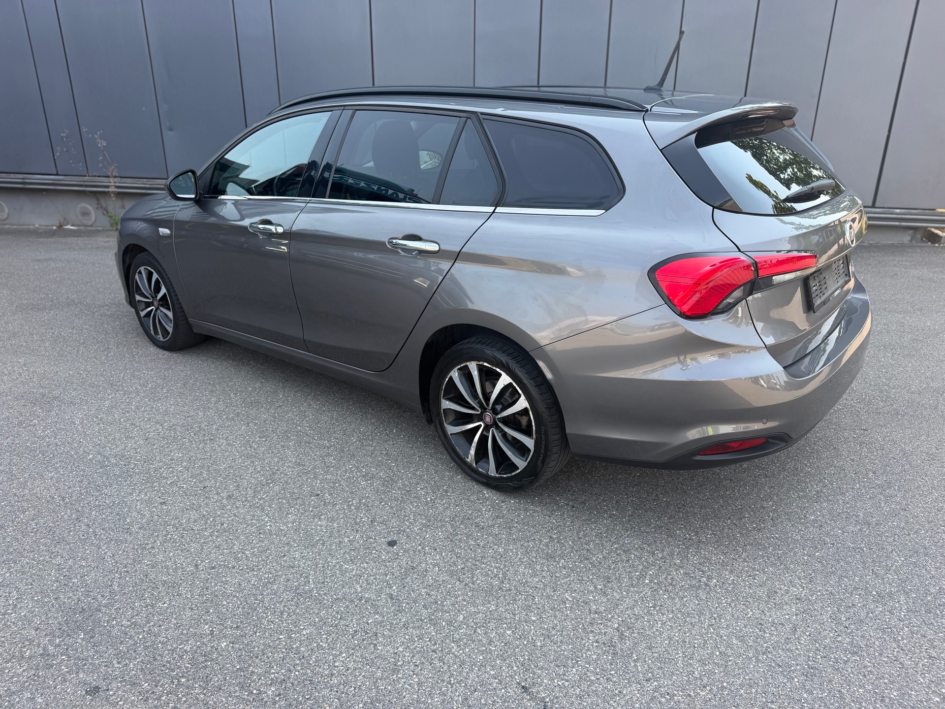 FIAT Tipo 1.6MJ Station Wagon Pop Star DCT-image-7