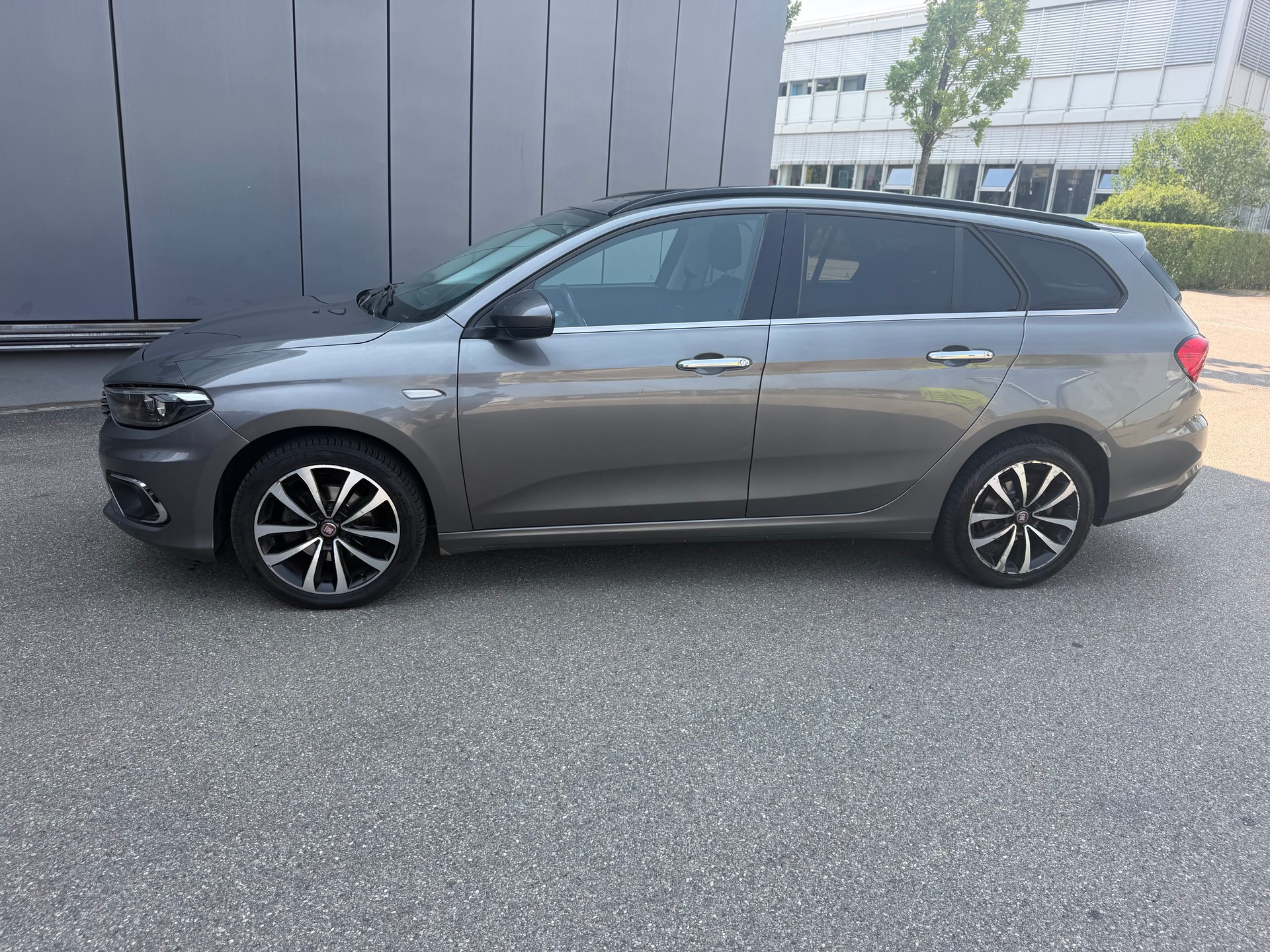 FIAT Tipo 1.6MJ Station Wagon Pop Star DCT-image-19