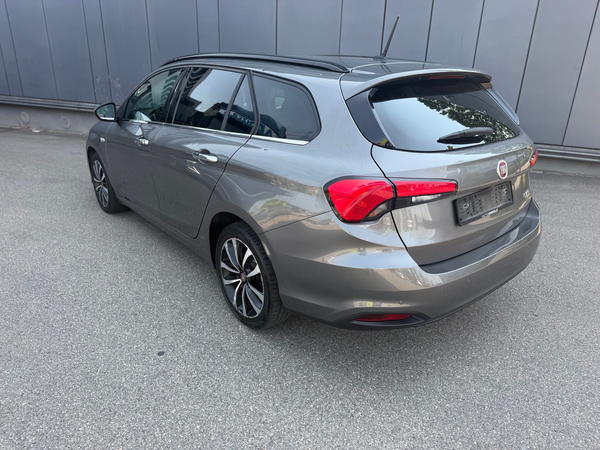 FIAT Tipo 1.6MJ Station Wagon Pop Star DCT-image-6
