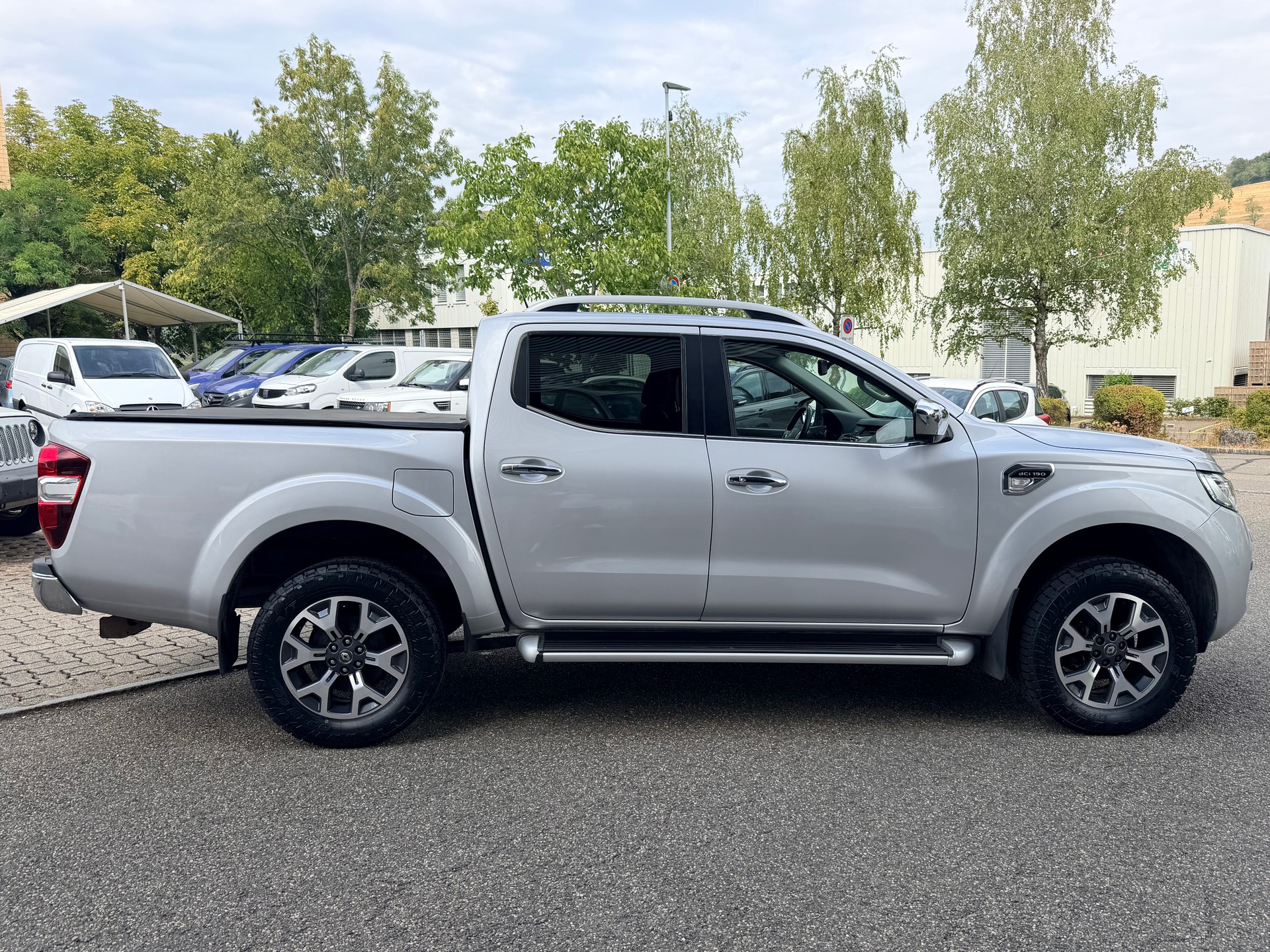 RENAULT Alaskan Doppel Cabin TwinTurbo dCi190 4WD Intens A-image-1