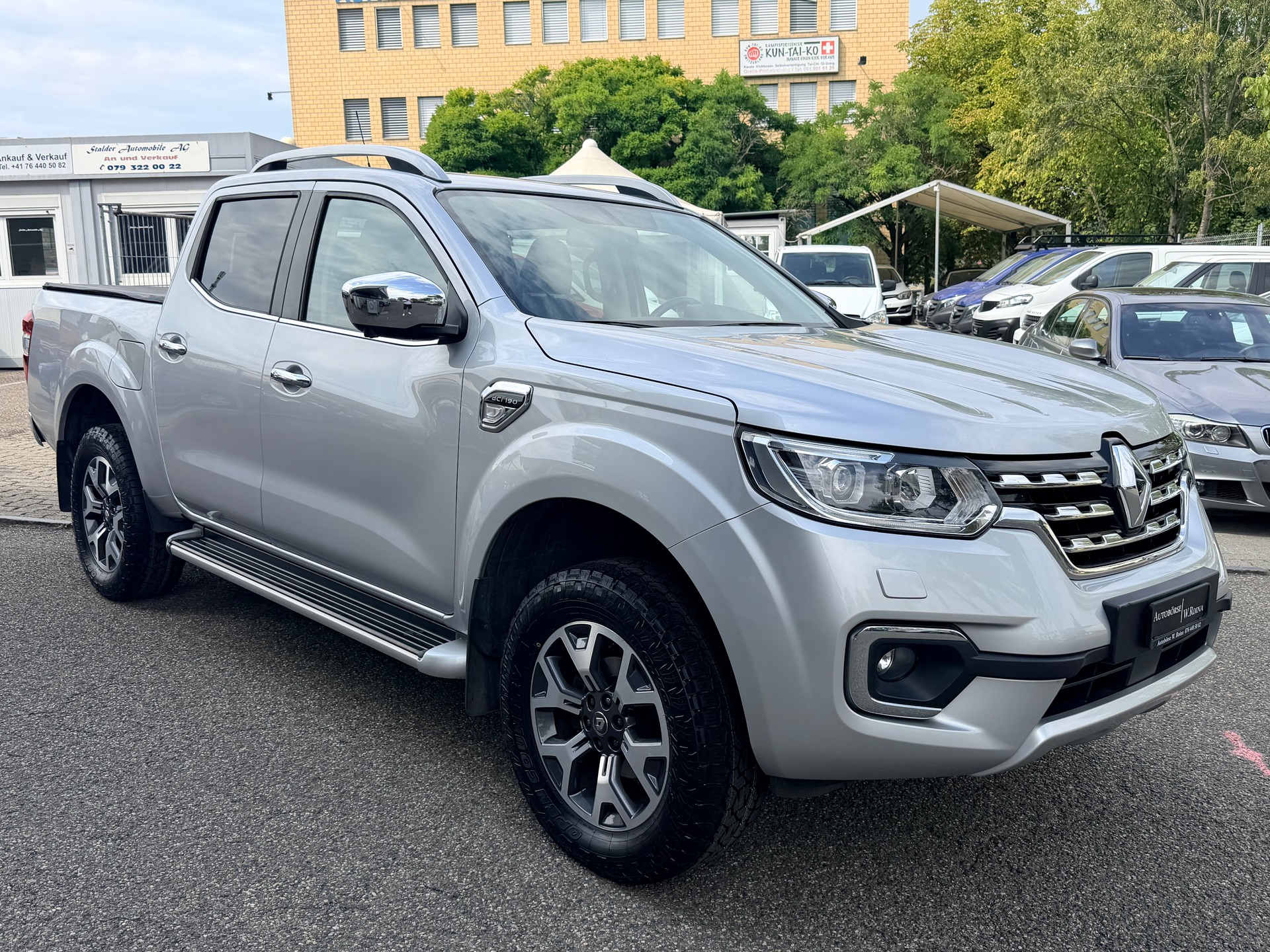 RENAULT Alaskan Doppel Cabin TwinTurbo dCi190 4WD Intens A-image-0