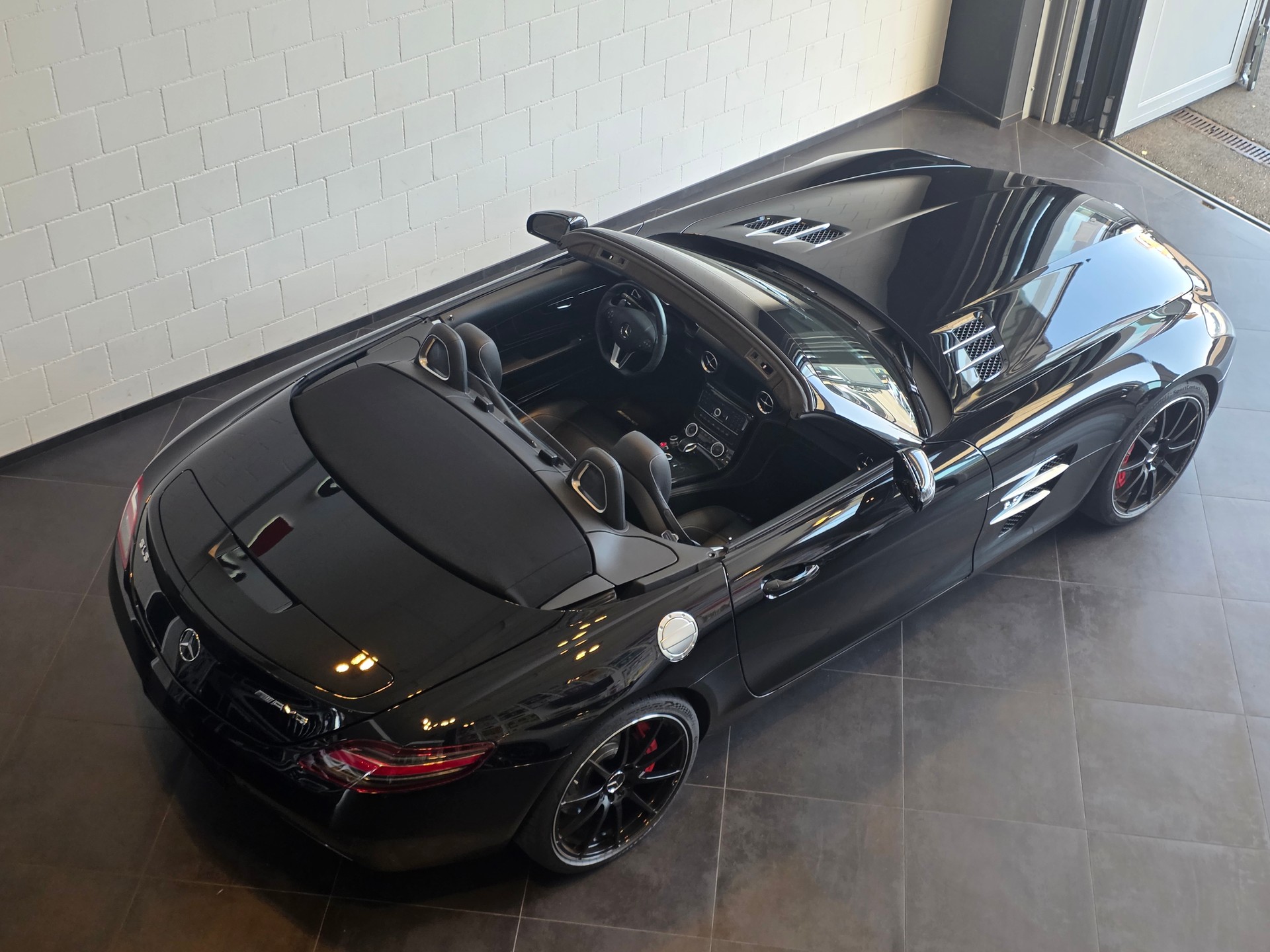 MERCEDES-BENZ SLS 63 AMG-image-26