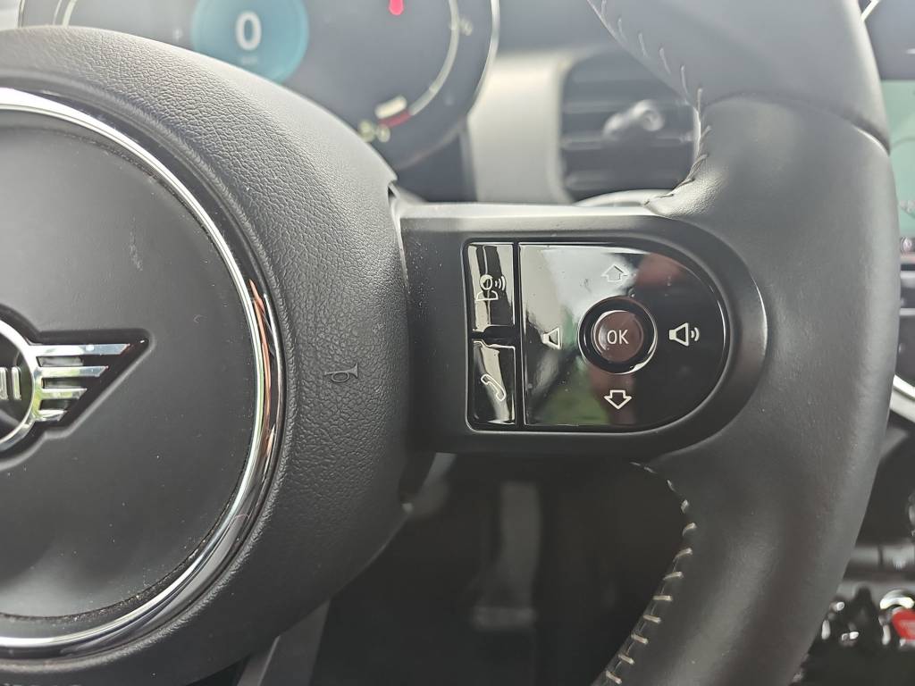 MINI Cooper S Cabriolet DKG-image-16