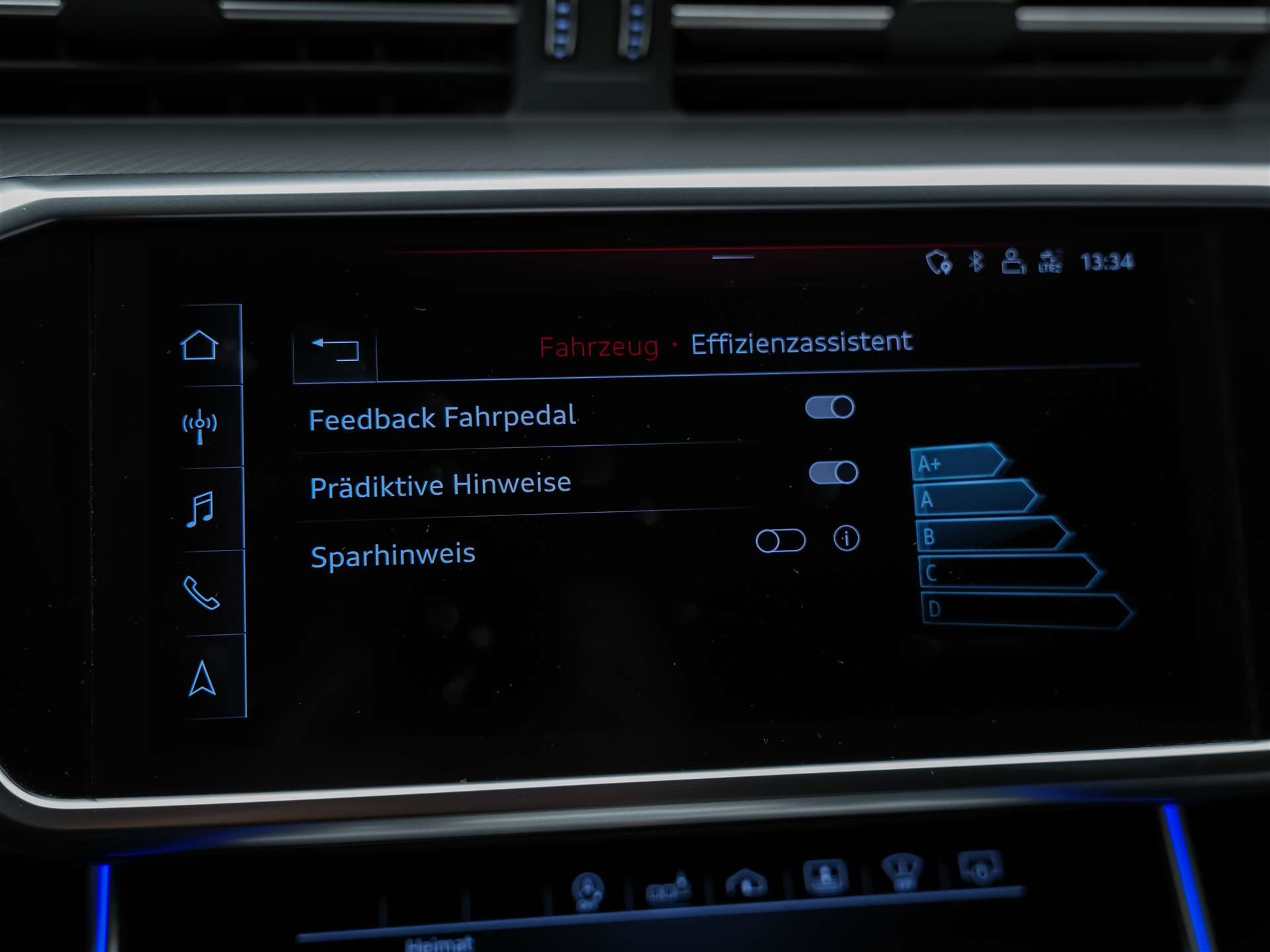 AUDI A6 Limousine 55 TFSI Design quattro S-tronic *CH Auto*Panorama*Matrix LED*Head Up*-image-37