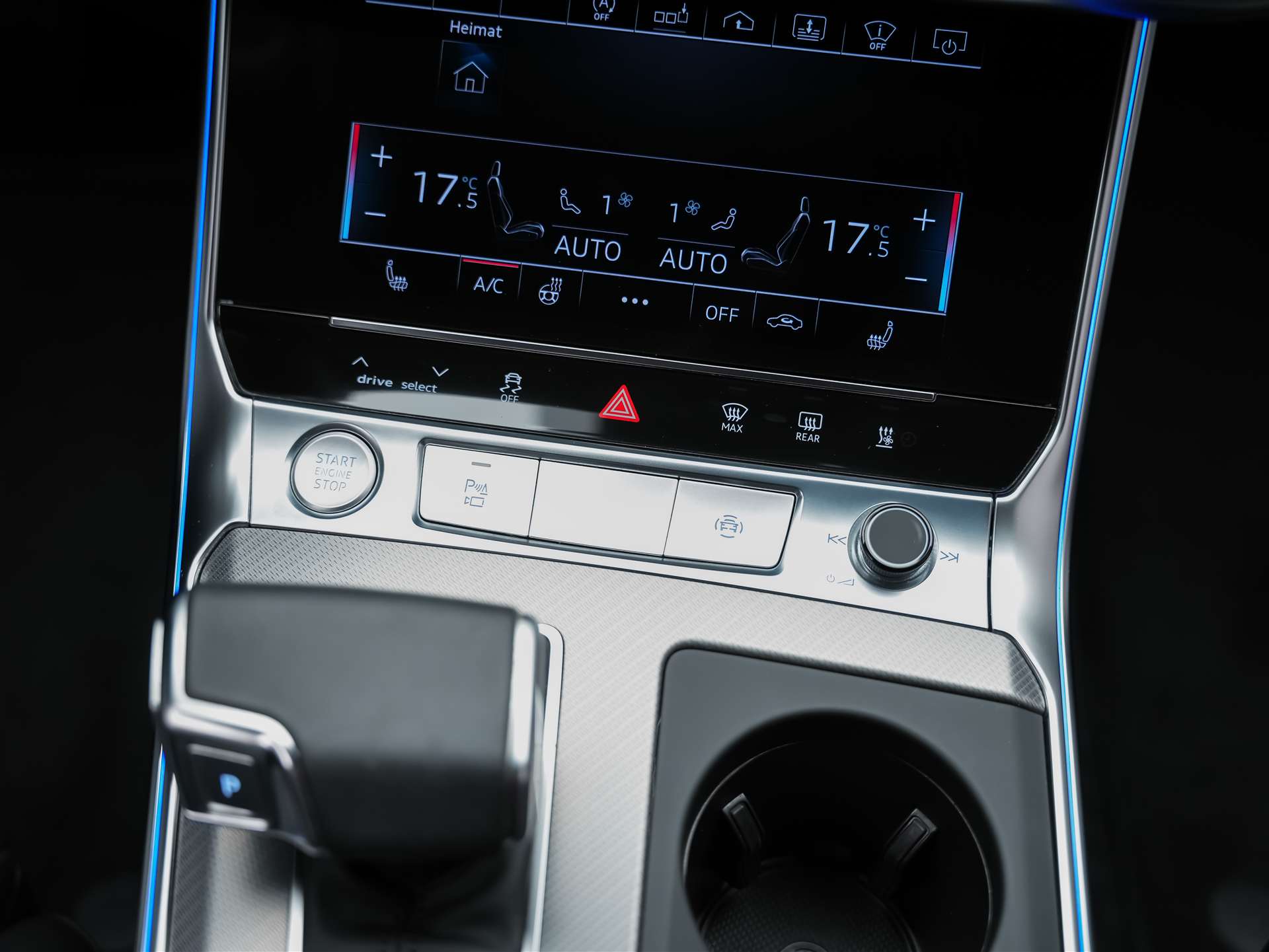 AUDI A6 Limousine 55 TFSI Design quattro S-tronic *CH Auto*Panorama*Matrix LED*Head Up*-image-23
