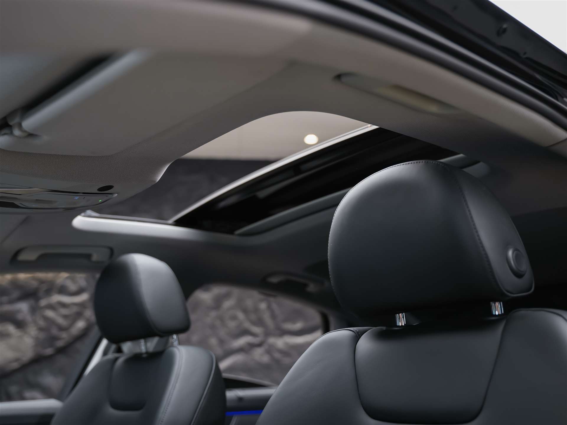 AUDI A6 Limousine 55 TFSI Design quattro S-tronic *CH Auto*Panorama*Matrix LED*Head Up*-image-10