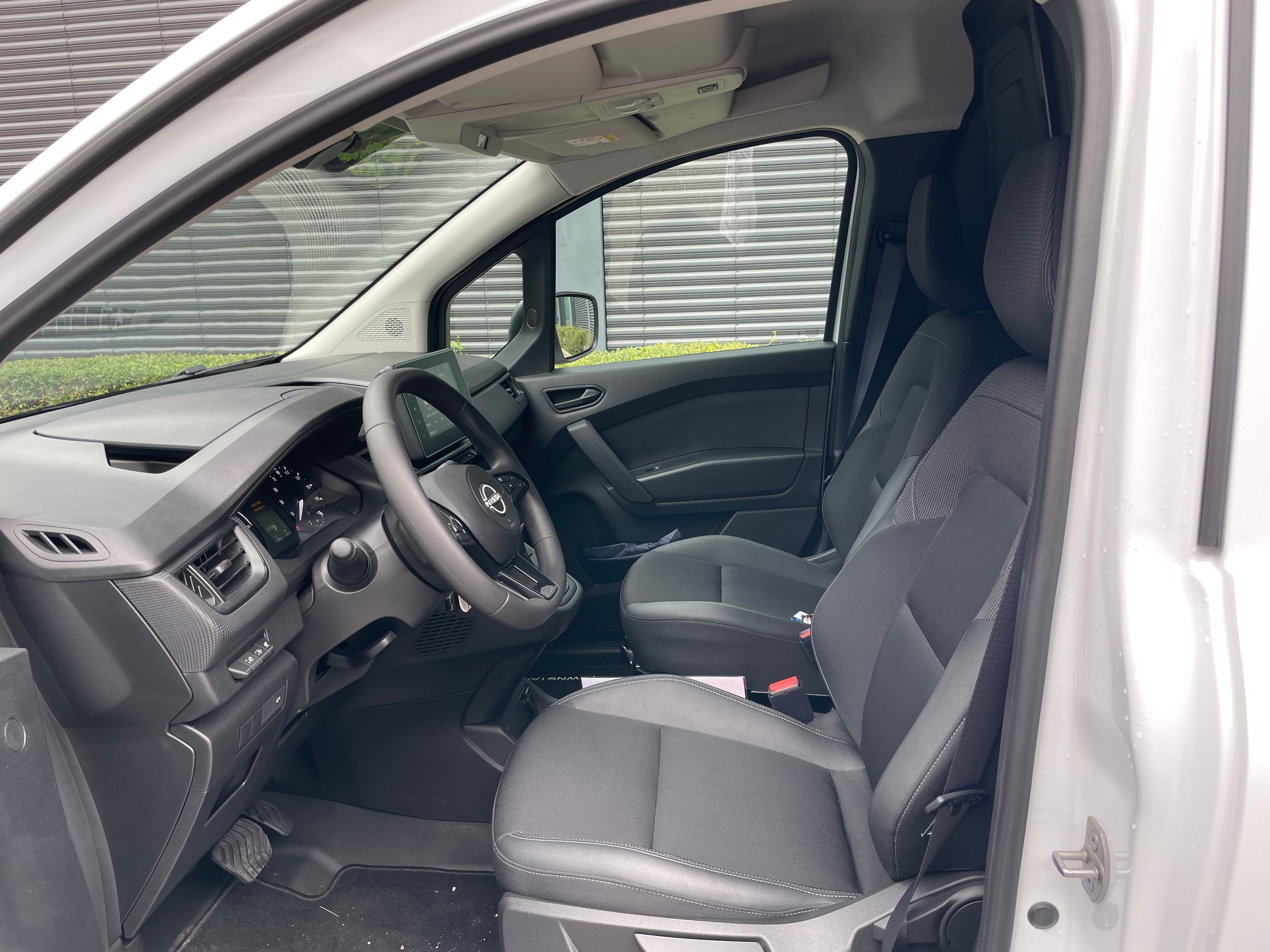 NISSAN Townstar EV45 kWh 22kW L2 Acenta-image-14