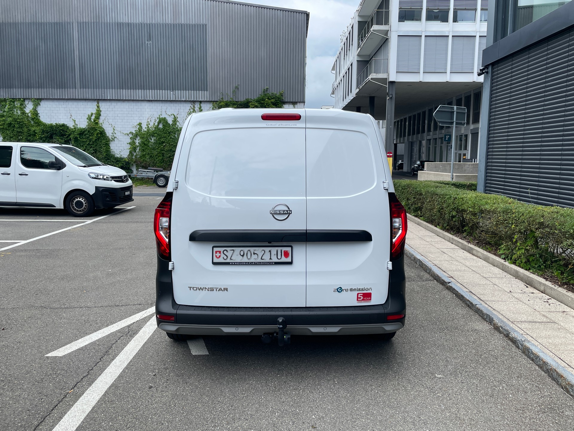 NISSAN Townstar EV45 kWh 22kW L2 Acenta-image-6