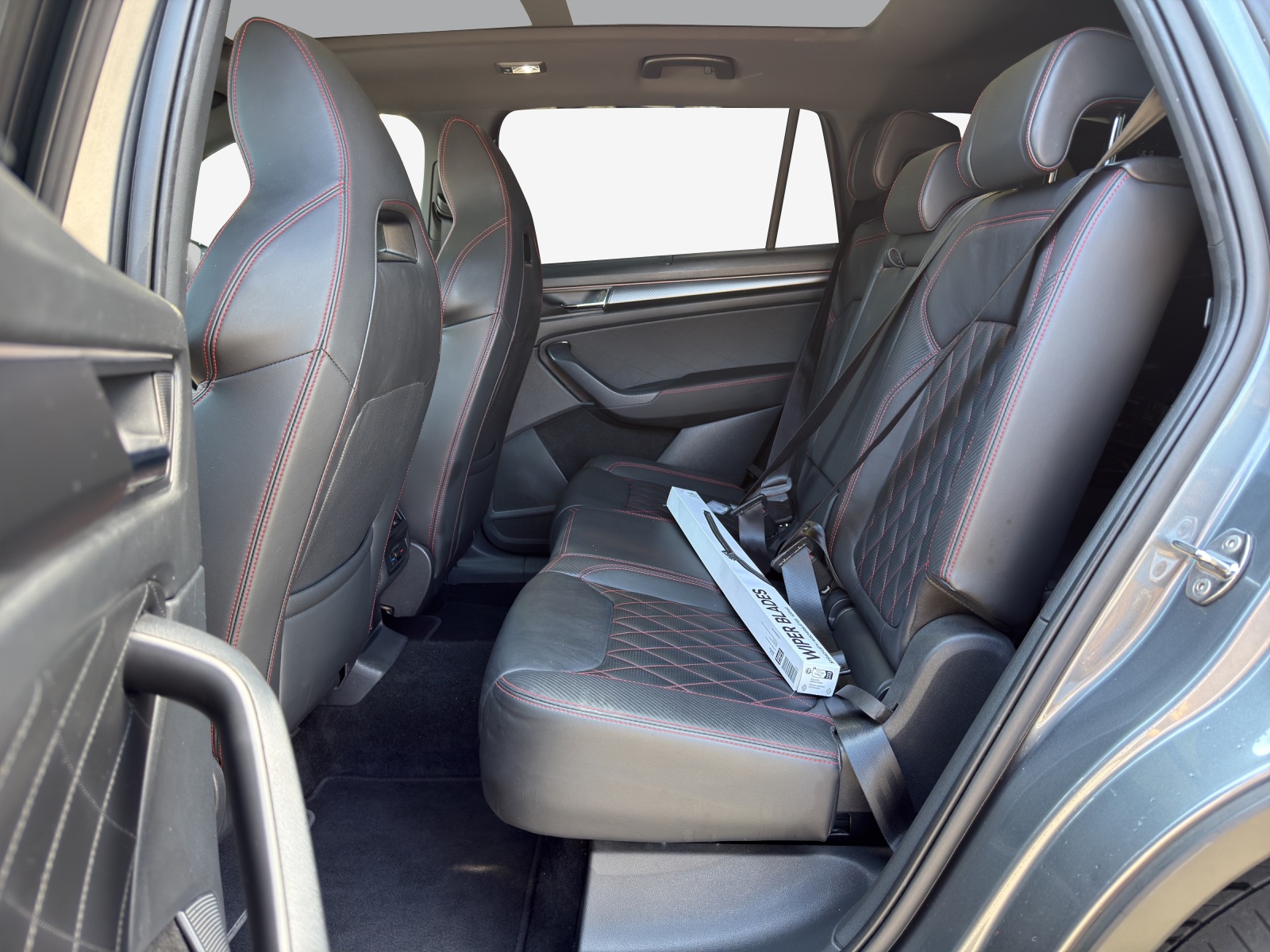 SKODA Kodiaq 2.0 TSI 4x4 RS-image-11