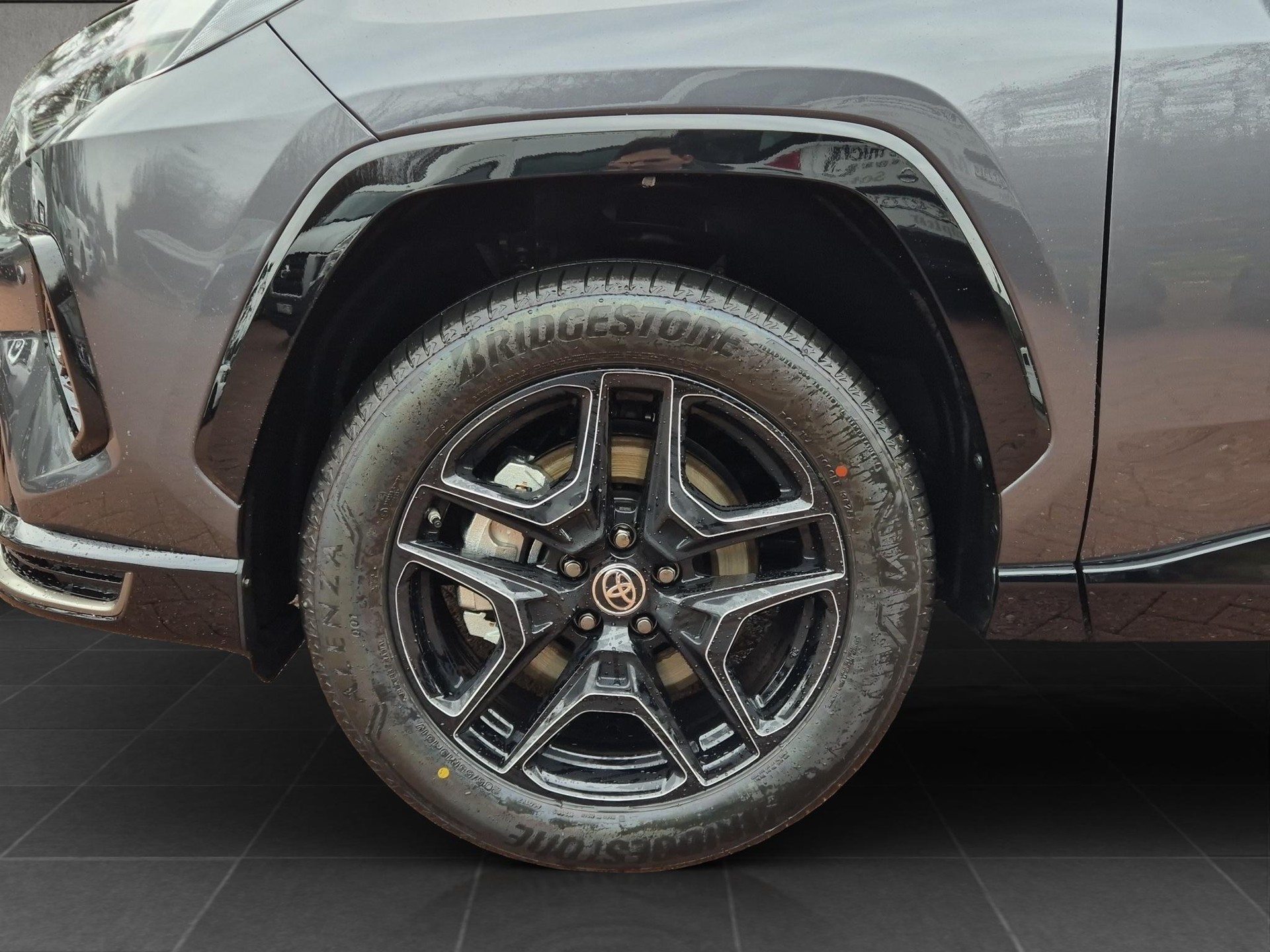 TOYOTA RAV4 2.5 Plug-In-Hybrid GR Sport-image-14