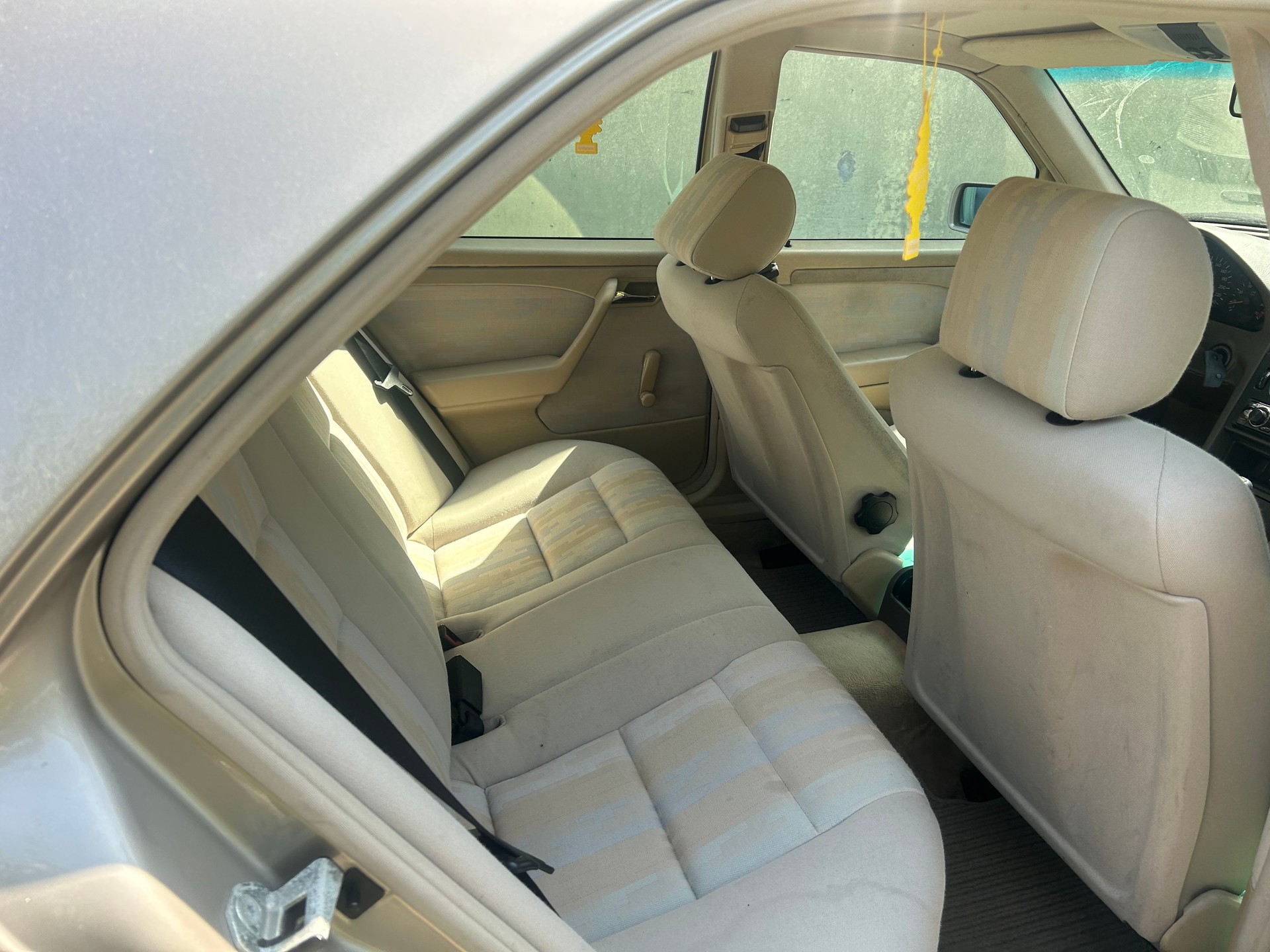 MERCEDES-BENZ C 220 Classic-image-5