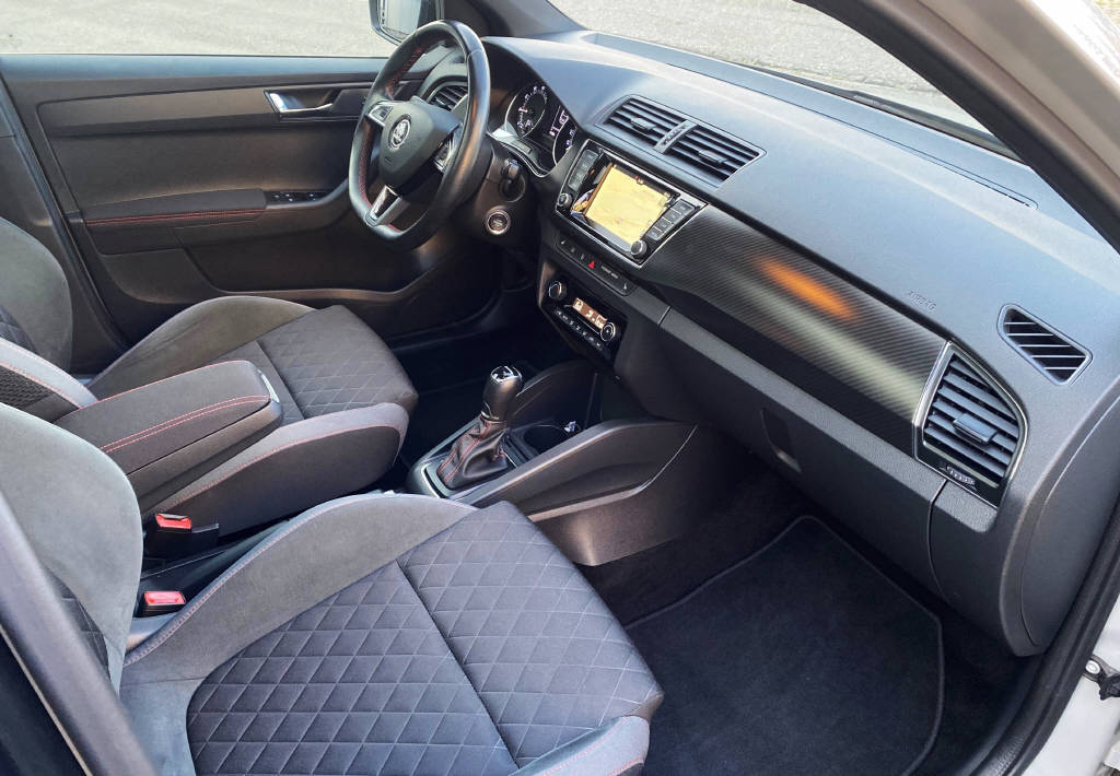 SKODA Fabia 1.0 TSI Monte Carlo DSG-image-9