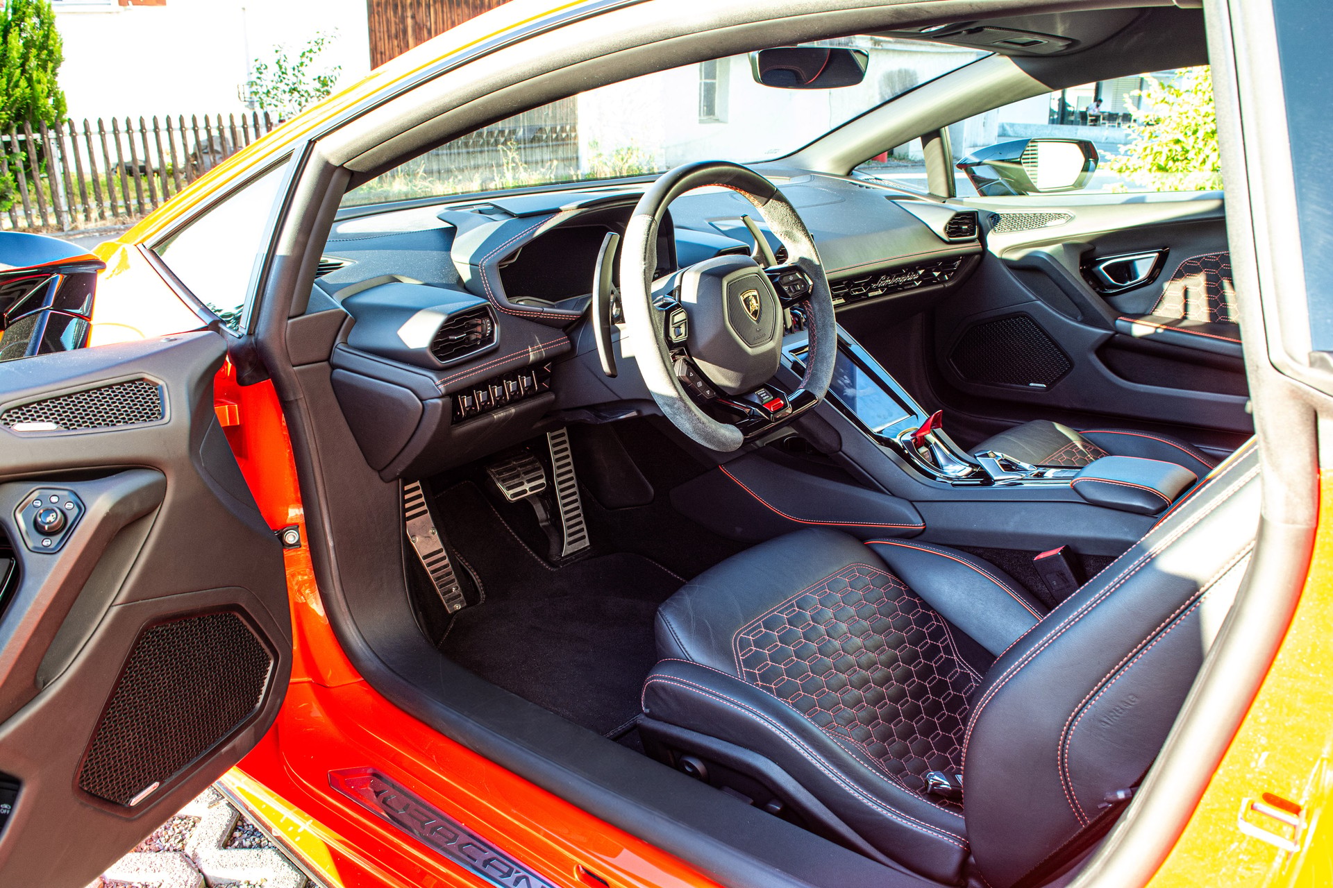 LAMBORGHINI Huracan EVO Coupé DCT-image-18