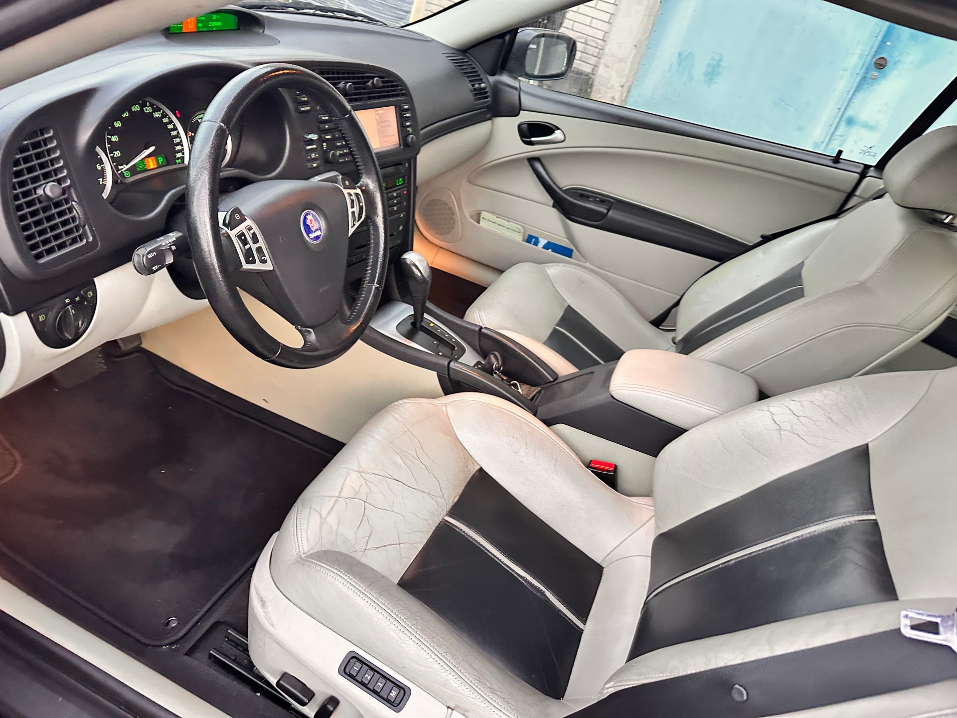 SAAB 9-3 2.0T Aero-image-14