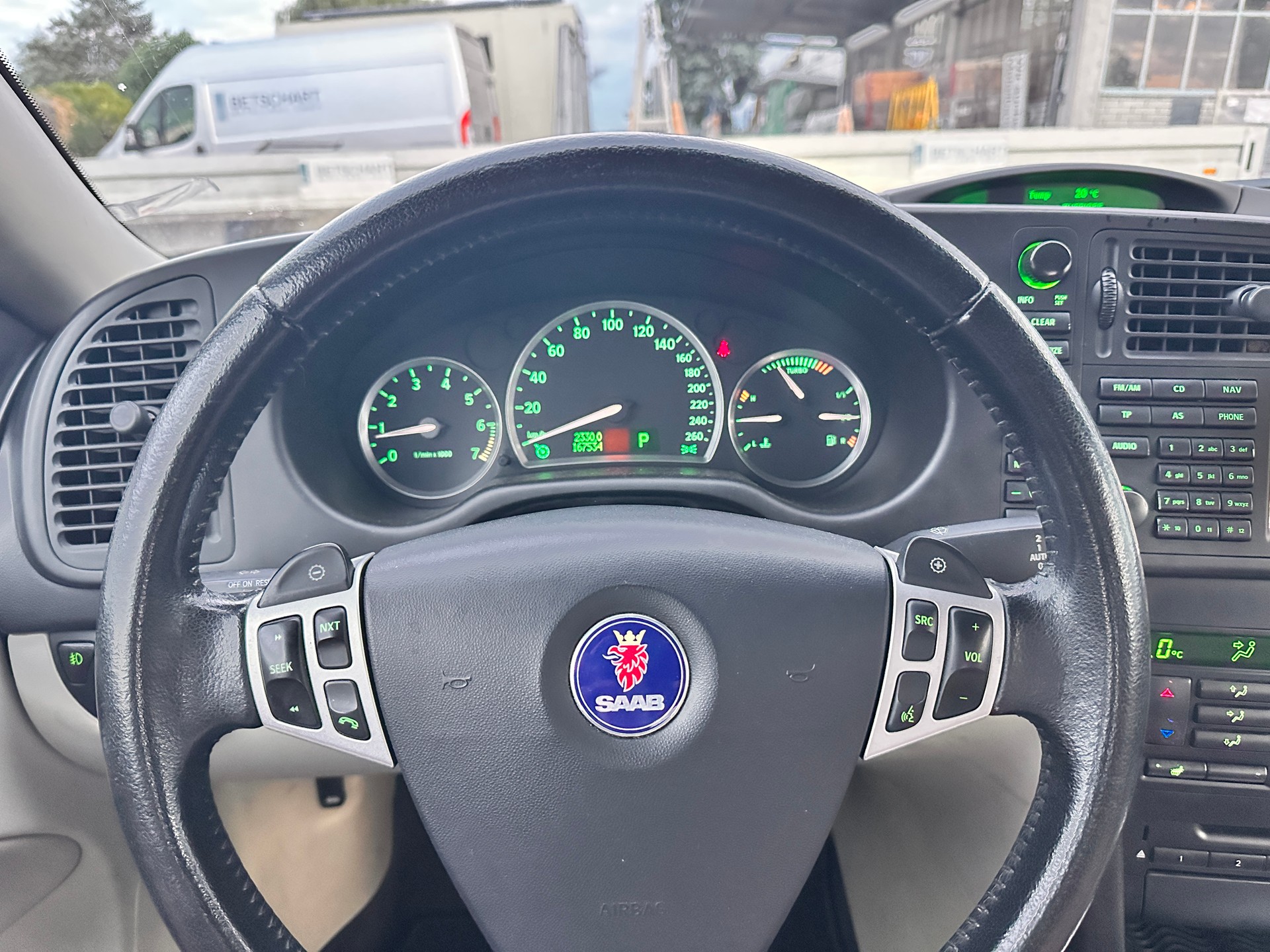SAAB 9-3 2.0T Aero-image-7
