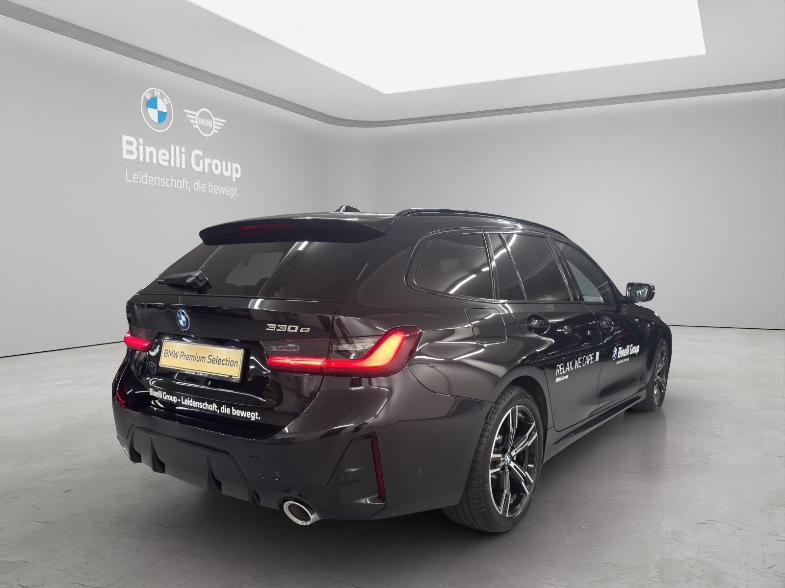BMW 330e xDrive SAG Touring-image-4
