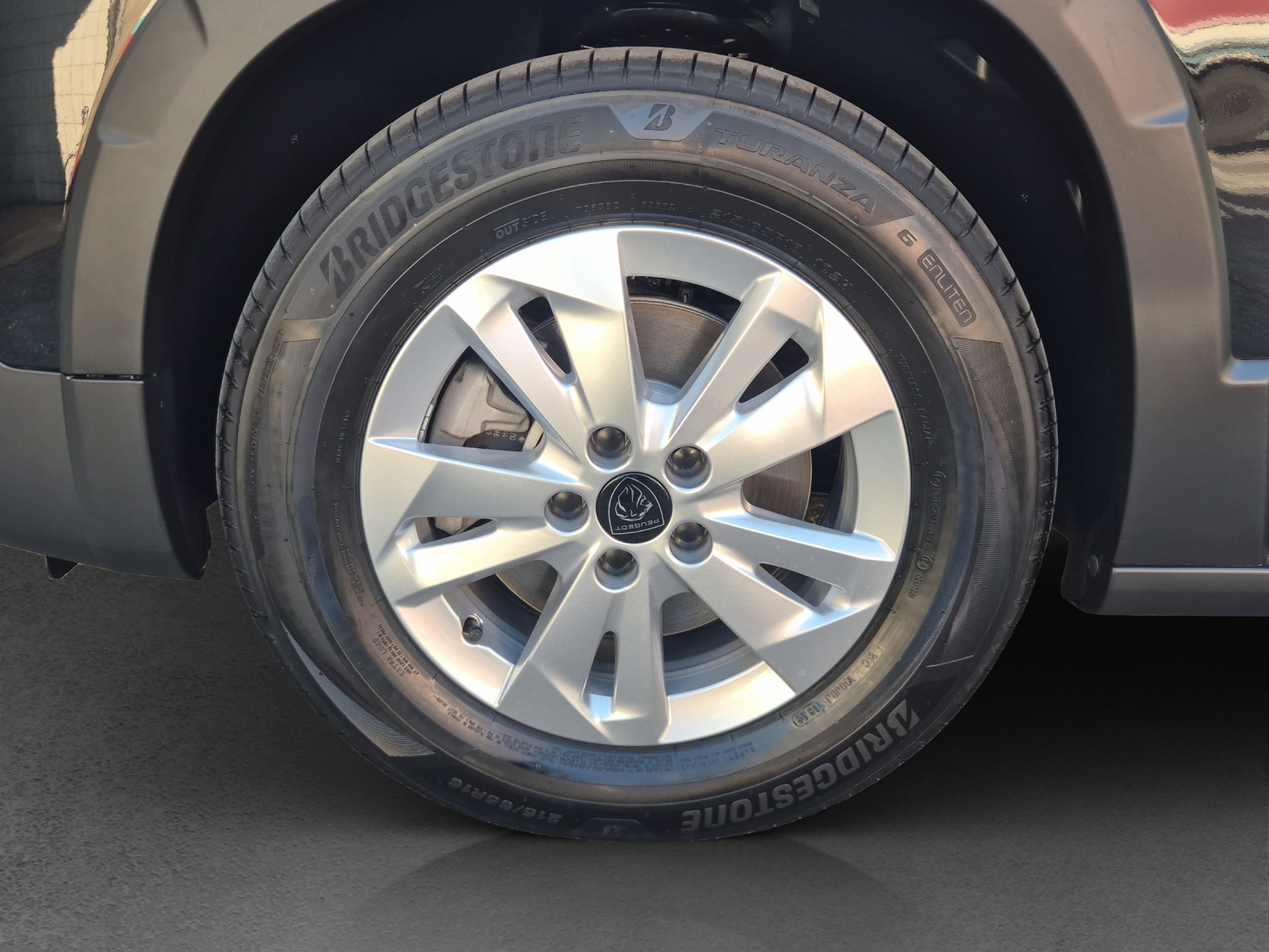 PEUGEOT Rifter Long 1.5 BlueHDi 130 Family Edition-image-15