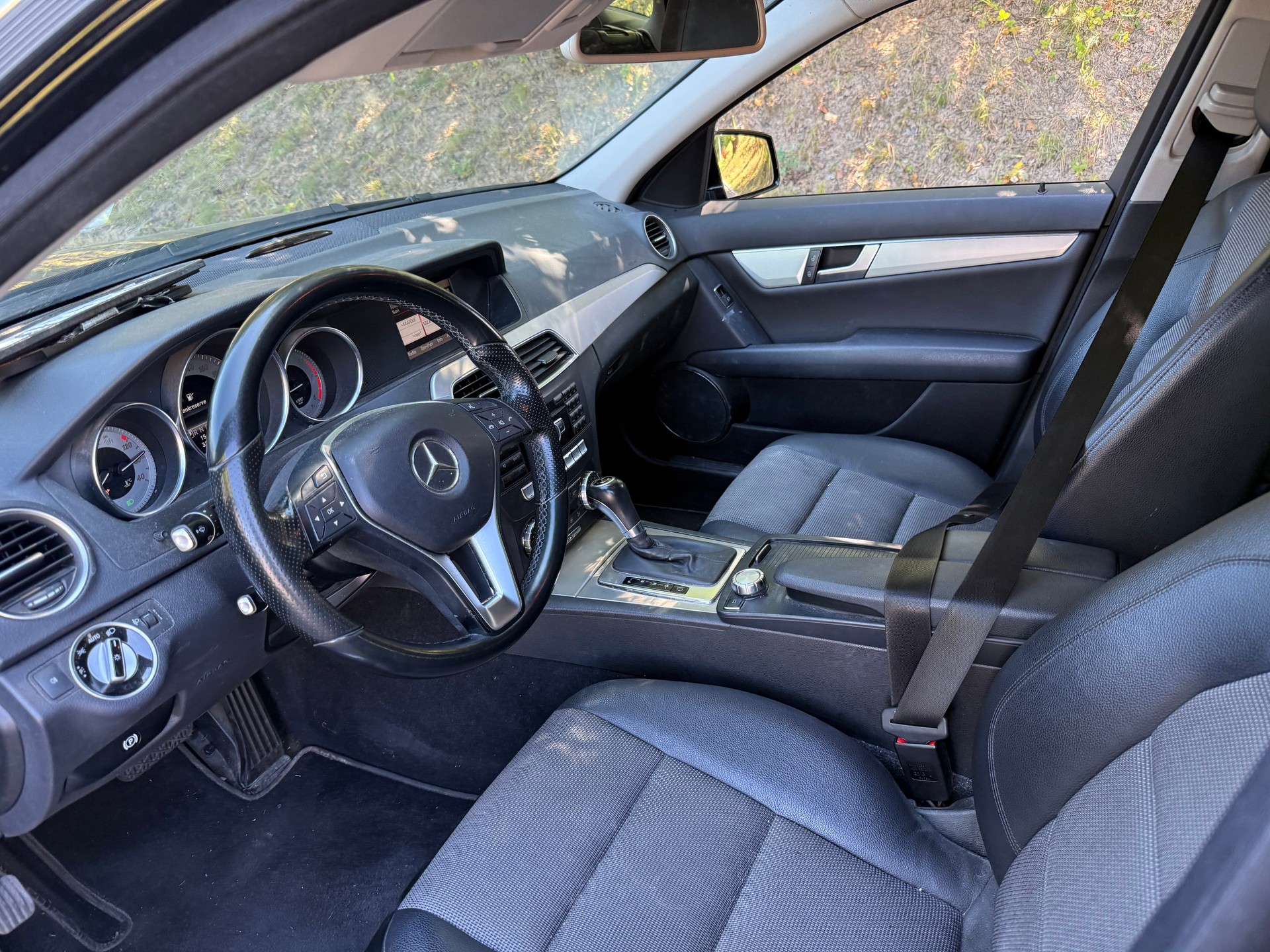 MERCEDES-BENZ C 250 CDI Avantgarde 4Matic 7G-Tronic-image-9