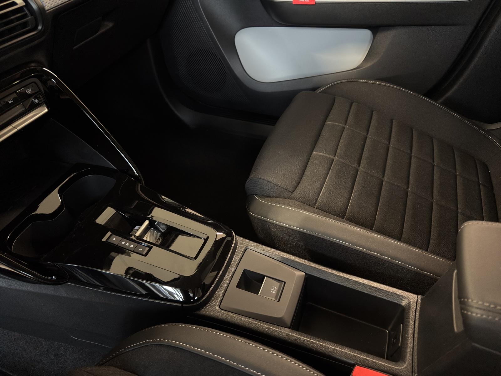 CITROEN C3 1.2 Hybrid Edition Tricolore-image-8