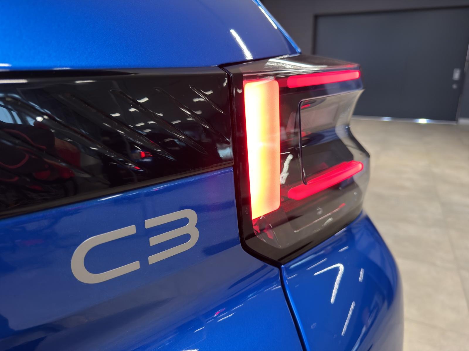 CITROEN C3 1.2 Hybrid Edition Tricolore-image-22
