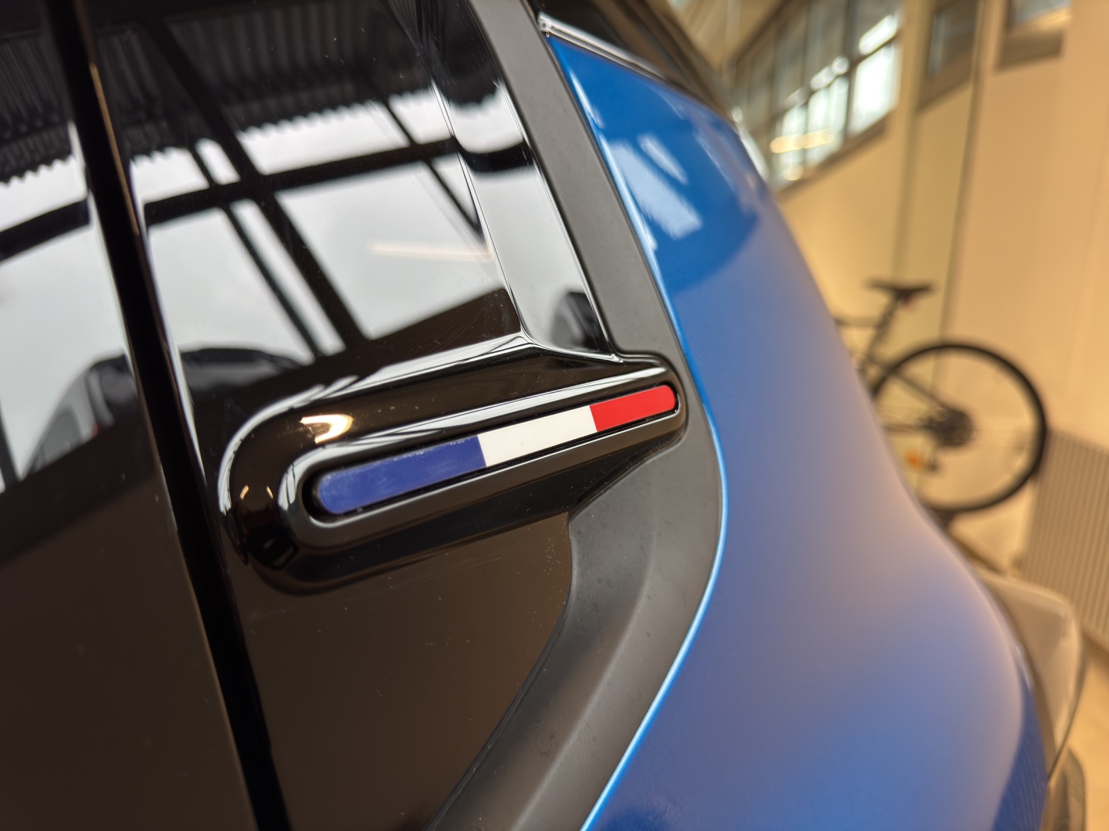 CITROEN C3 1.2 Hybrid Edition Tricolore-image-7