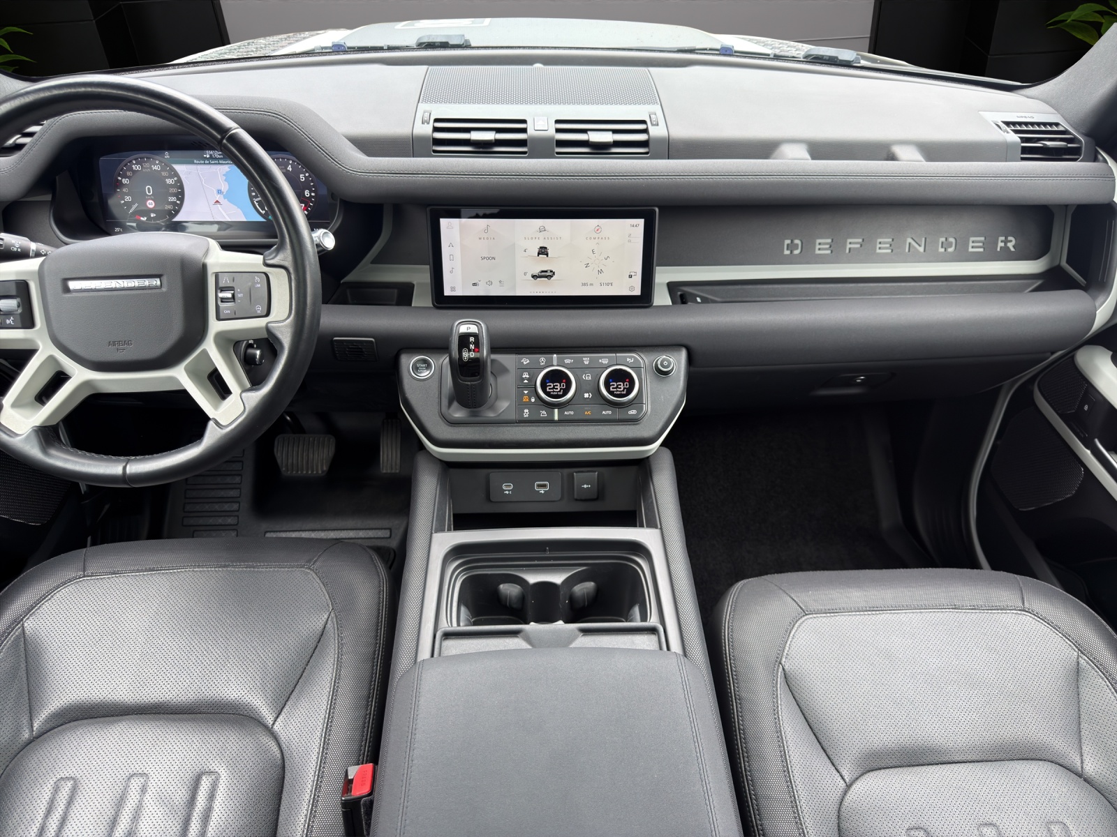 LAND ROVER Defender90P300Si4 X-D SE-image-7