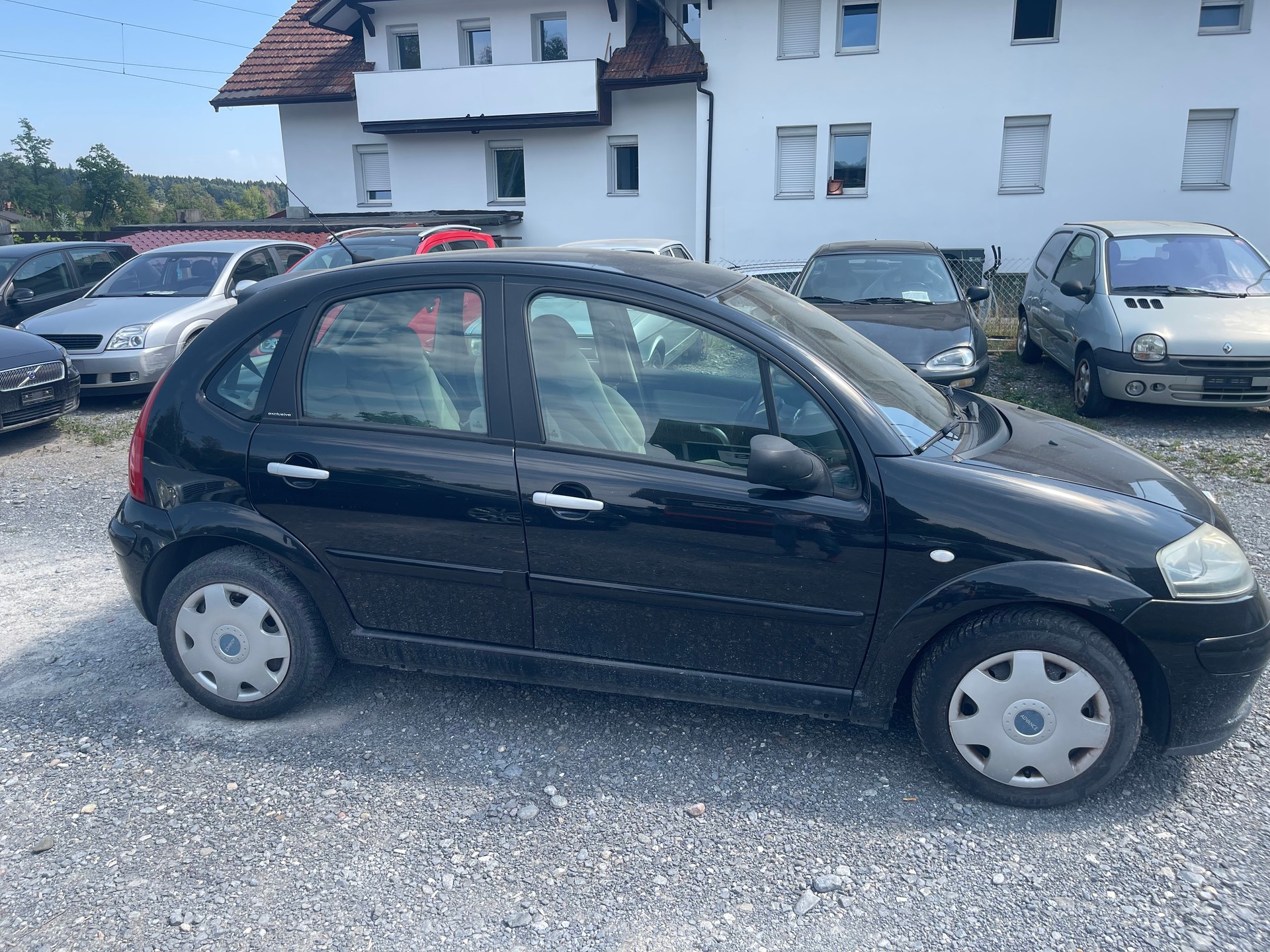 CITROEN C3 1.4i Exclusive-image-8