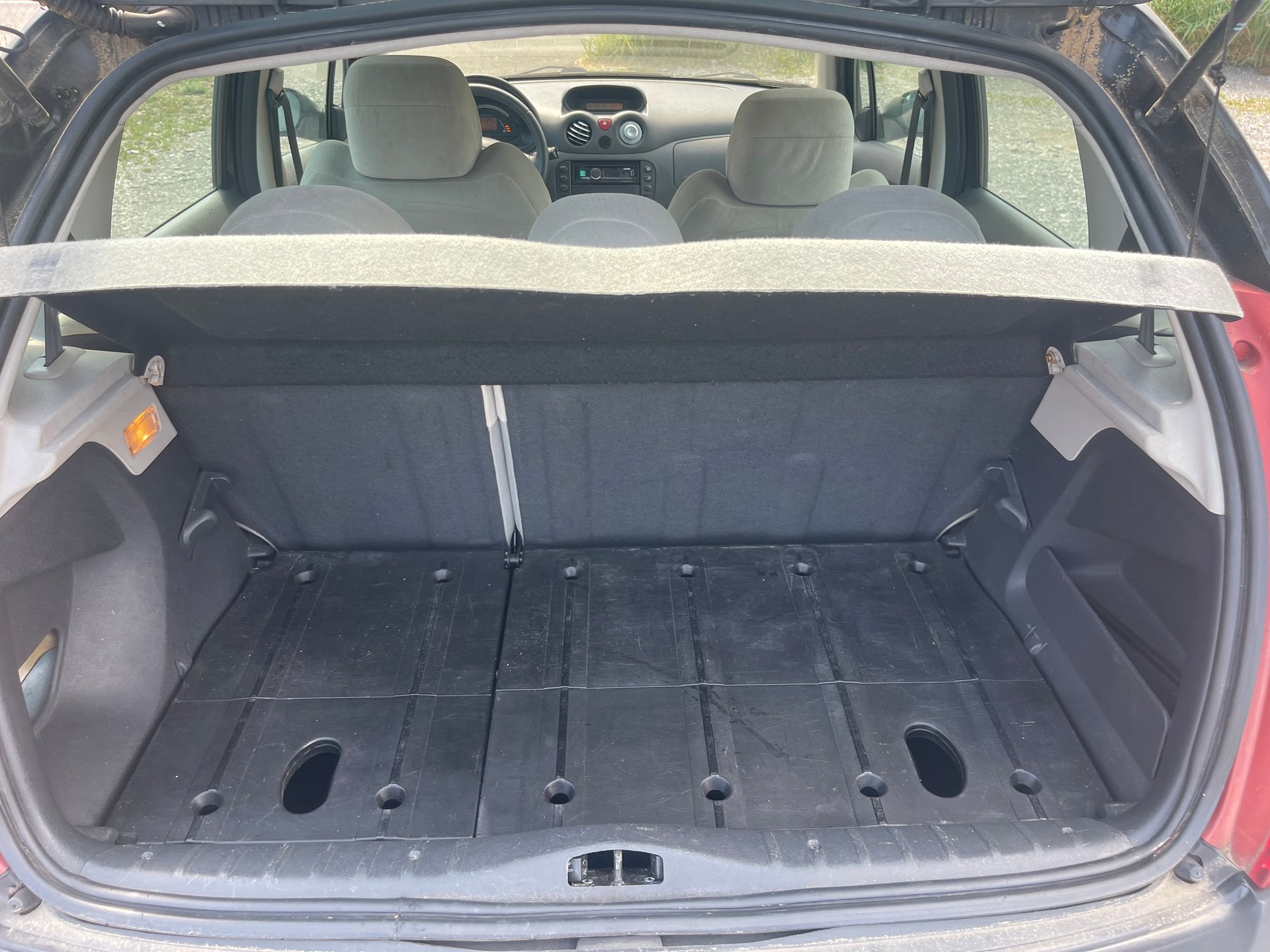 CITROEN C3 1.4i Exclusive-image-10