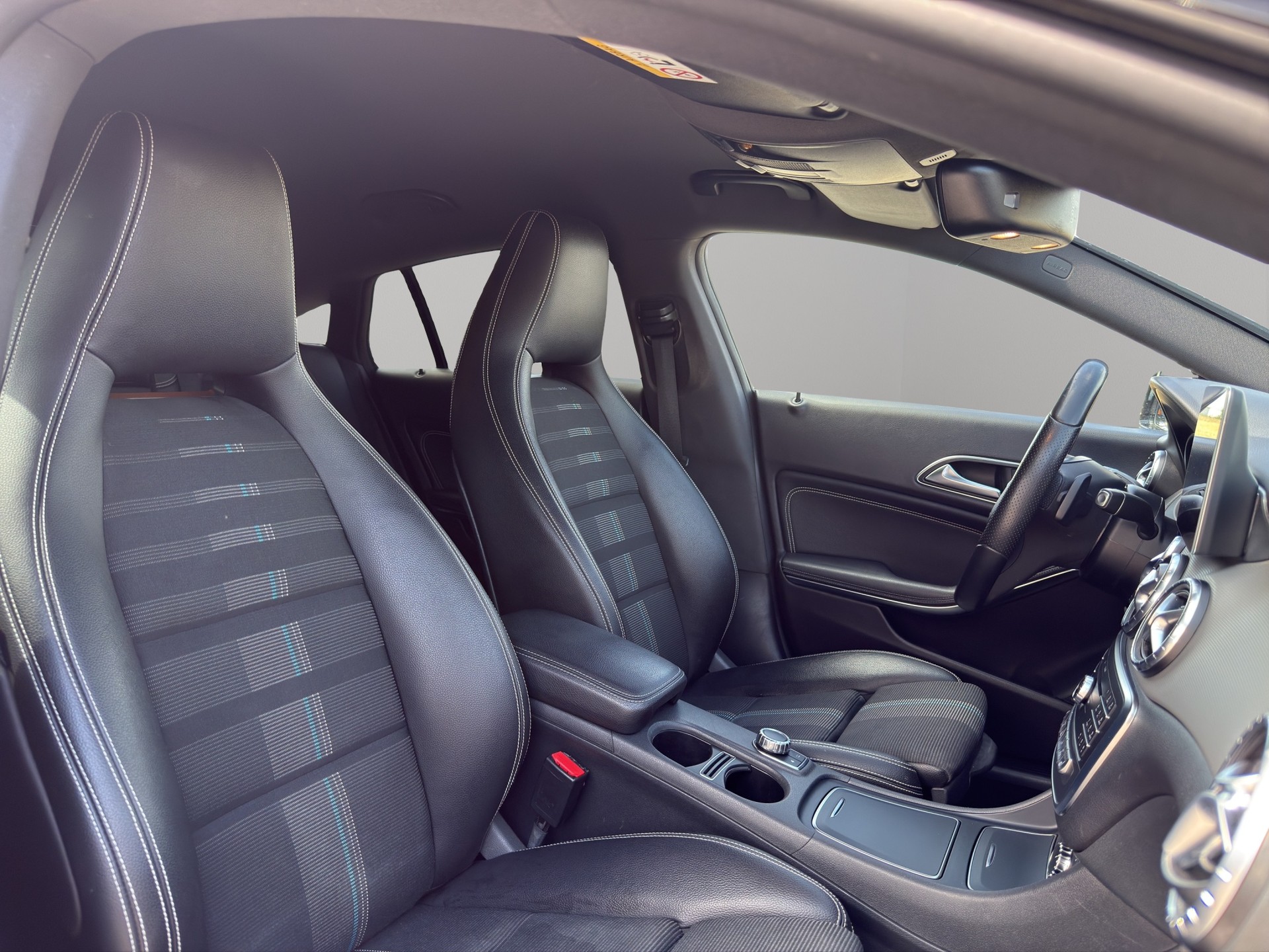 MERCEDES-BENZ CLA Shooting Brake 200 Night Star 7G-DCT-image-21