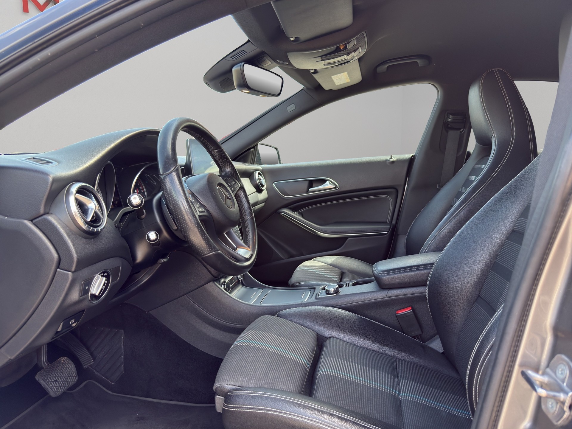 MERCEDES-BENZ CLA Shooting Brake 200 Night Star 7G-DCT-image-14