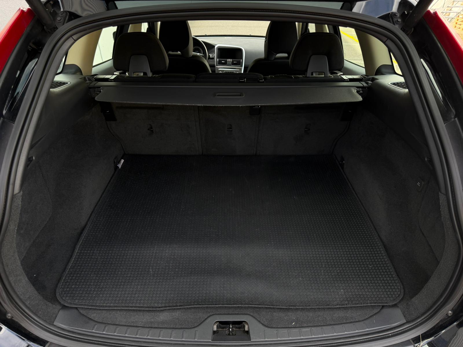 VOLVO XC60 D4 AWD Summum Geartronic-image-7